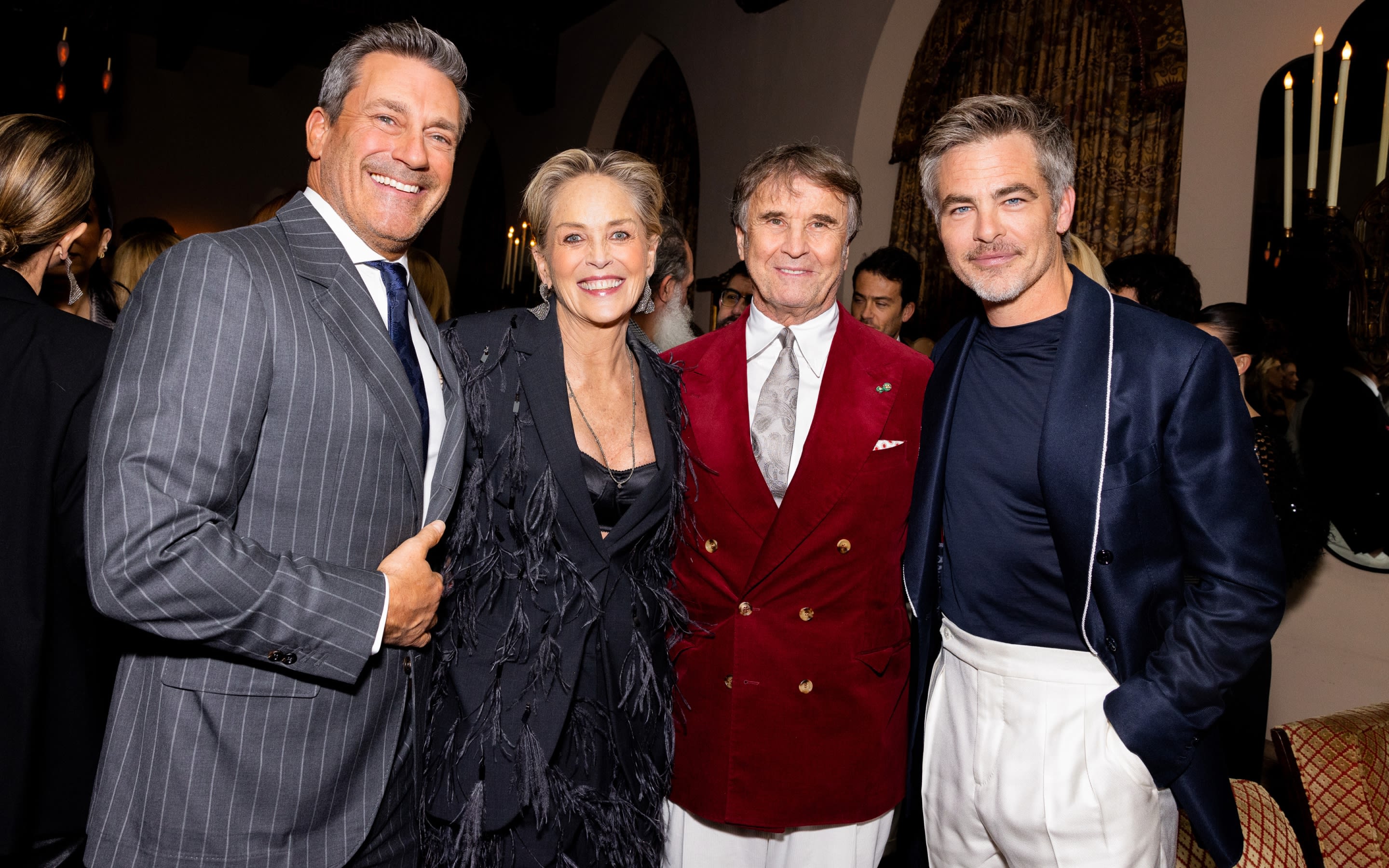 Brunello Cucinelli insieme a Josh Hamm, Sharon Stone e Chris Pine, Chateau Marmont, Los Angeles, 5 dicembre 2024
