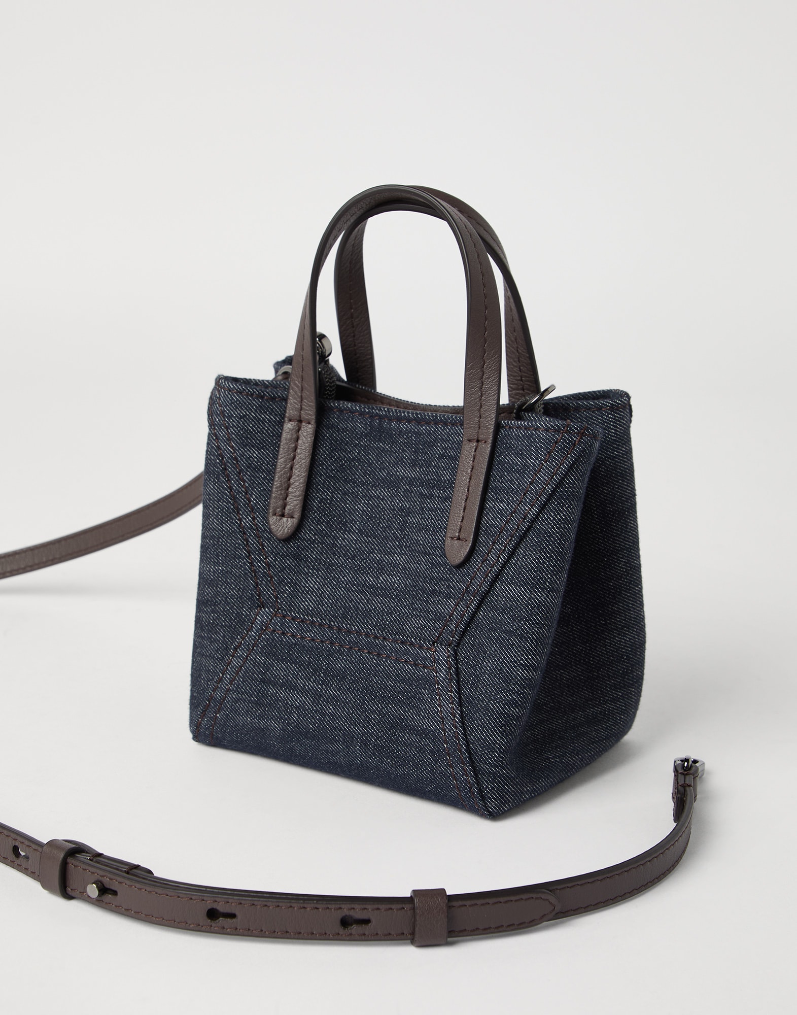 Сумочка - Детальный вид - Посмотреть во весь экран