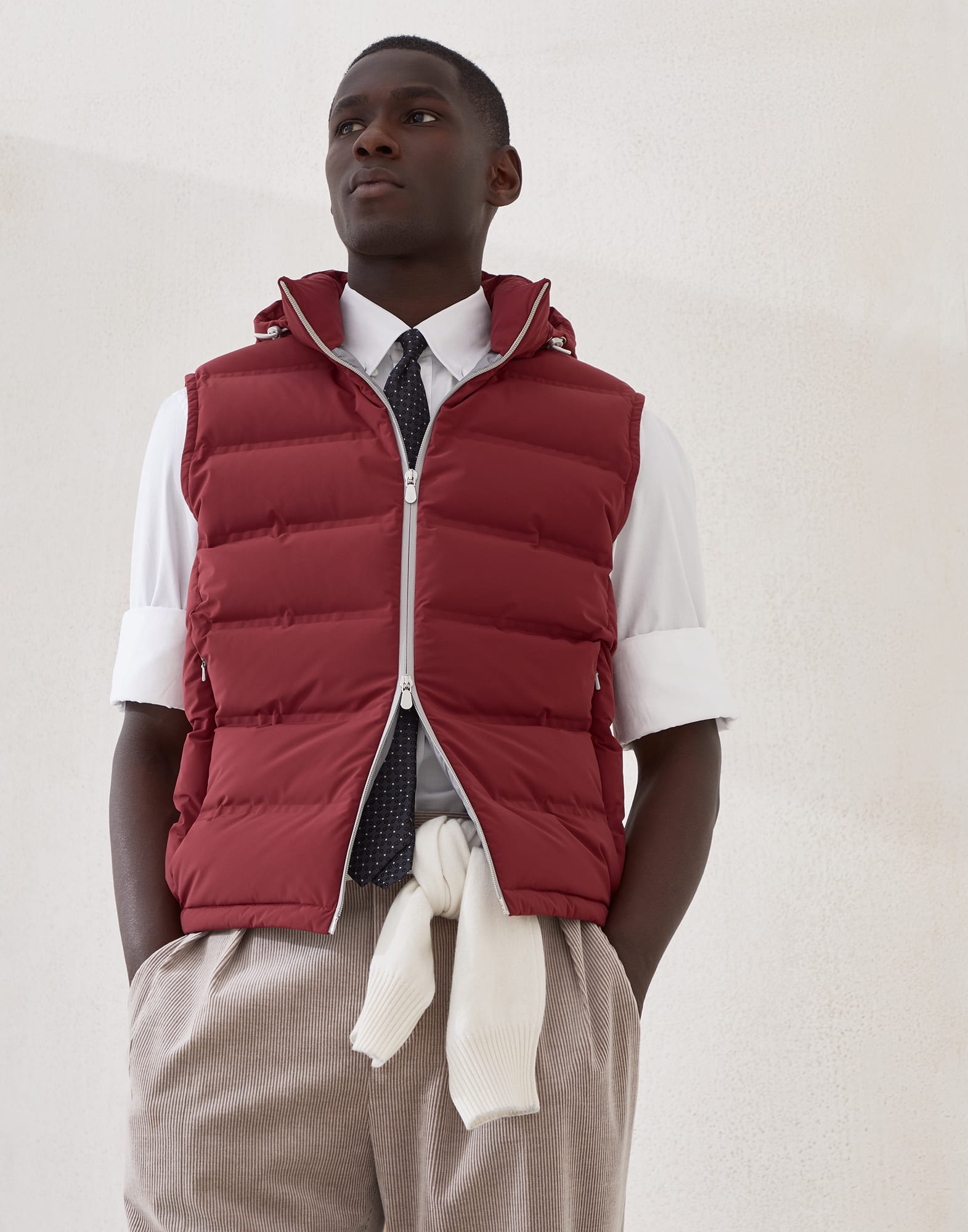 羽绒背心 - 小编视角 - 正面观看 - 全屏观看