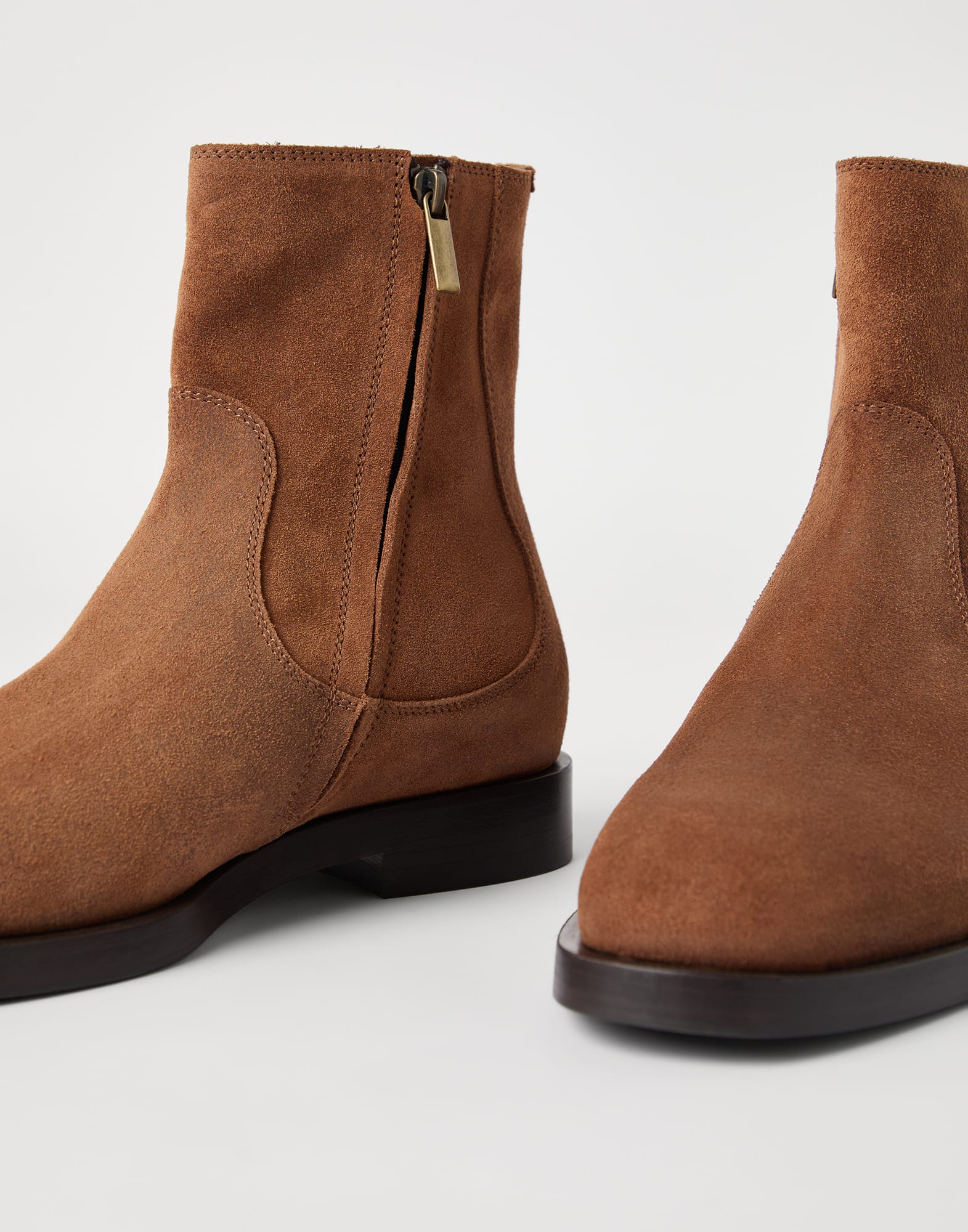 Chelsea - Detail view - View Full Screen