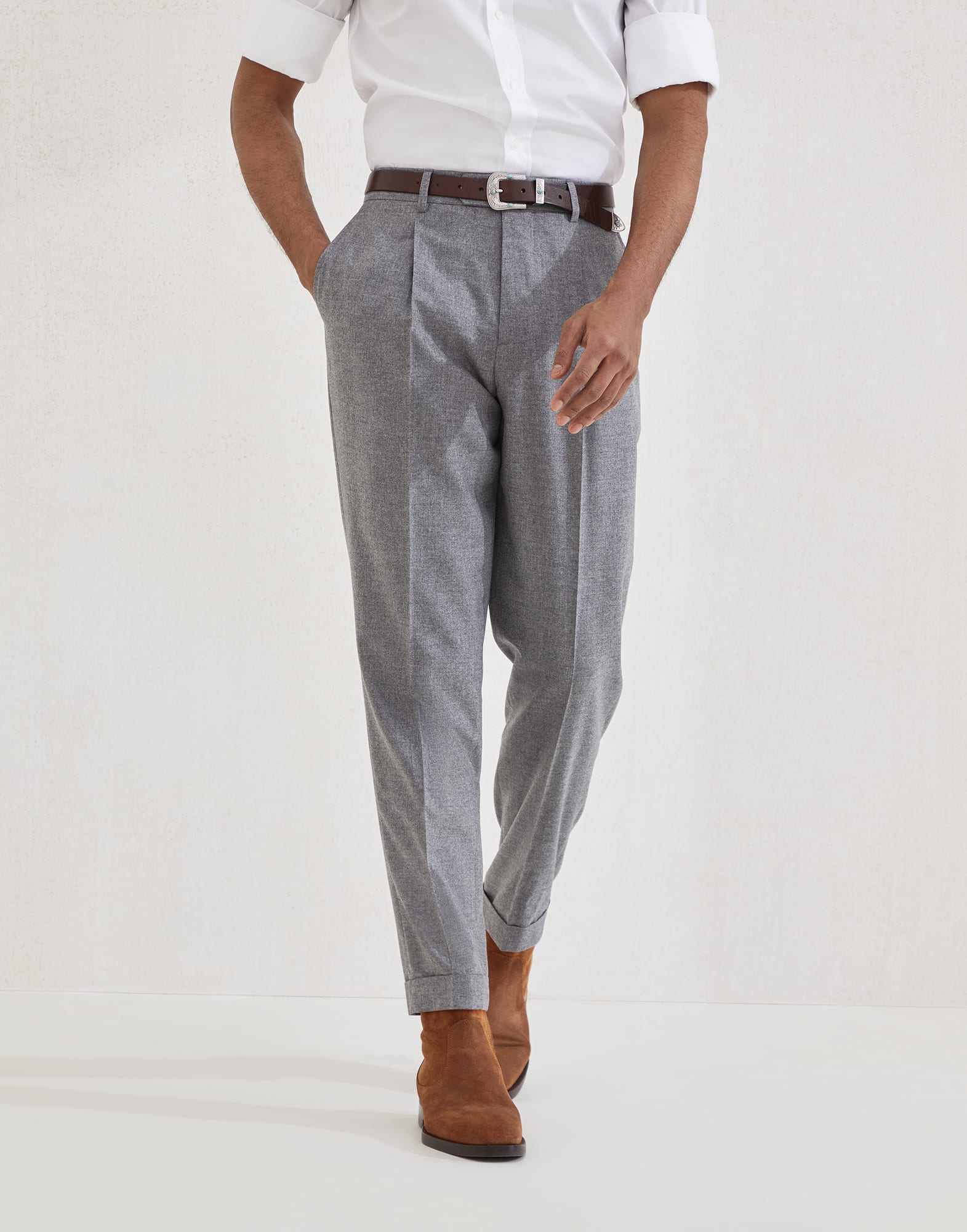 Pantalon à Pinces - Vue frontale - Afficher en plein écran