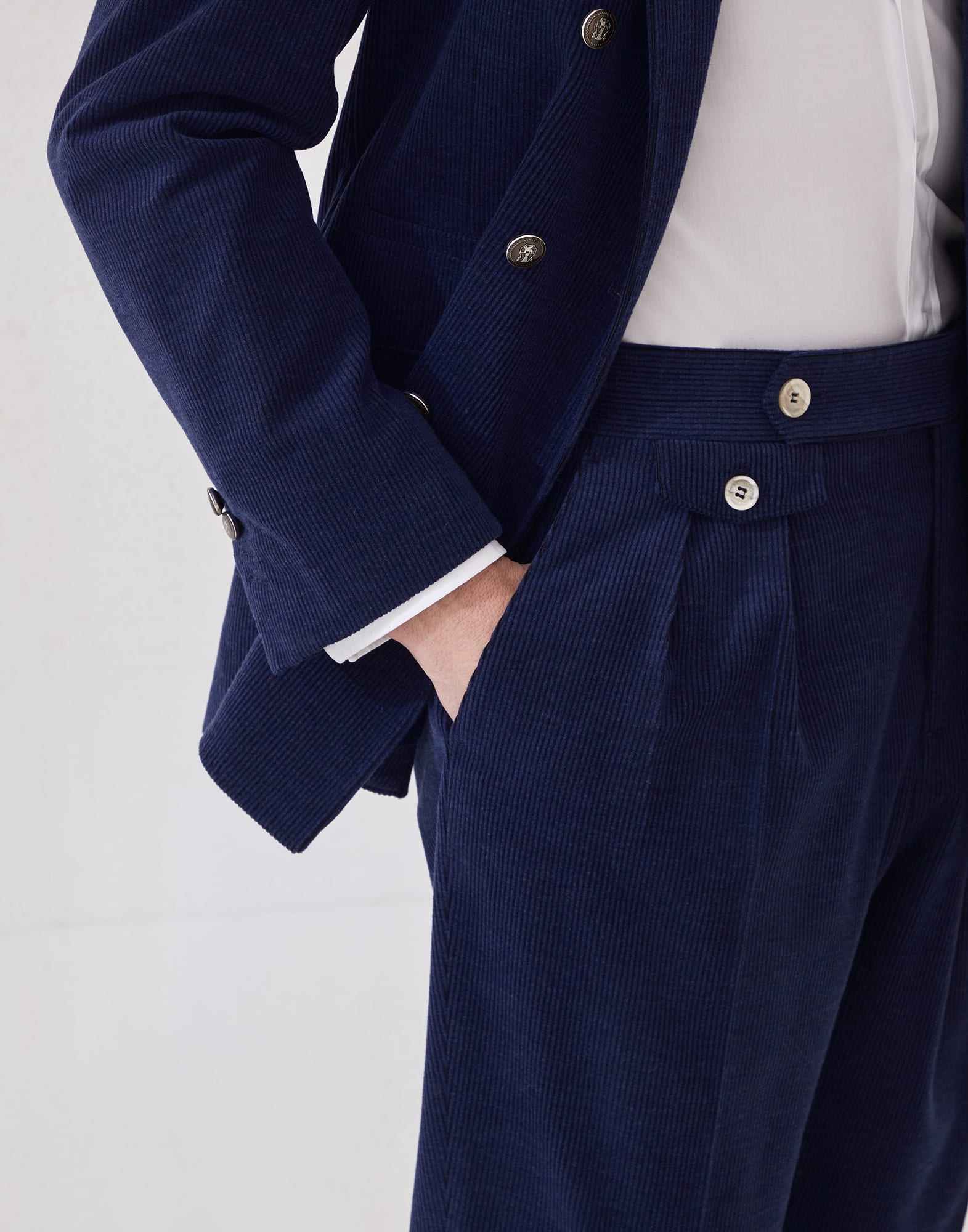 Pleated - Detail view - View Full Screen