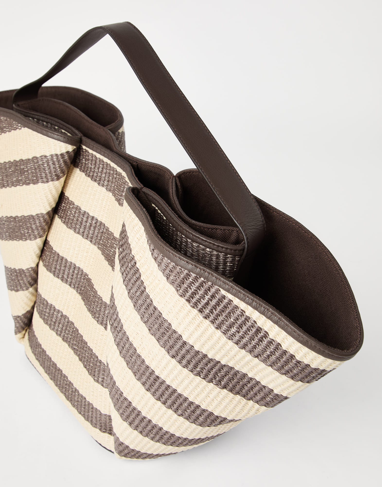 Shopper - Detail view - View Full Screen