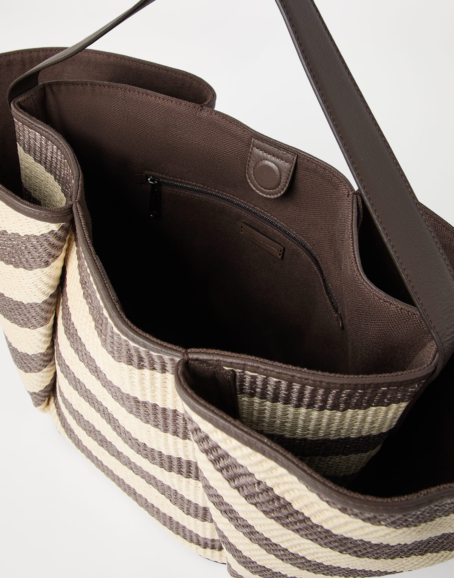 Shopper - Full look - View Full Screen