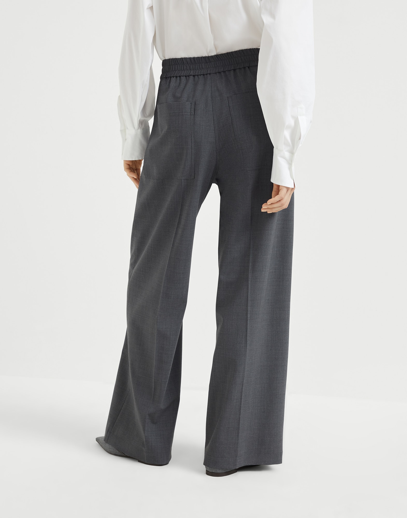 阔腿版型裤装 - 背面视角 - 正面观看 - 全屏观看