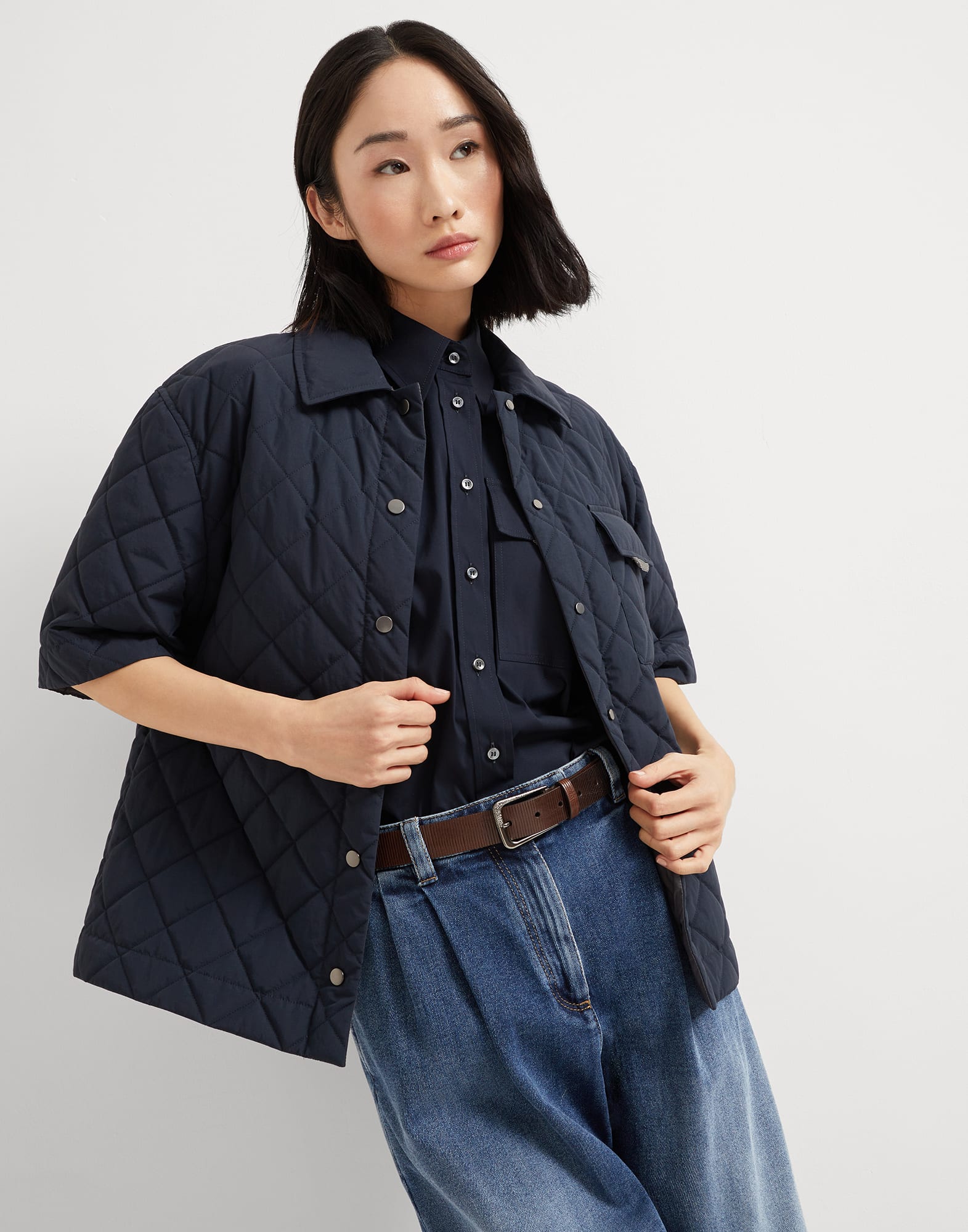 腰带 - 小编视角 - 正面观看 - 全屏观看