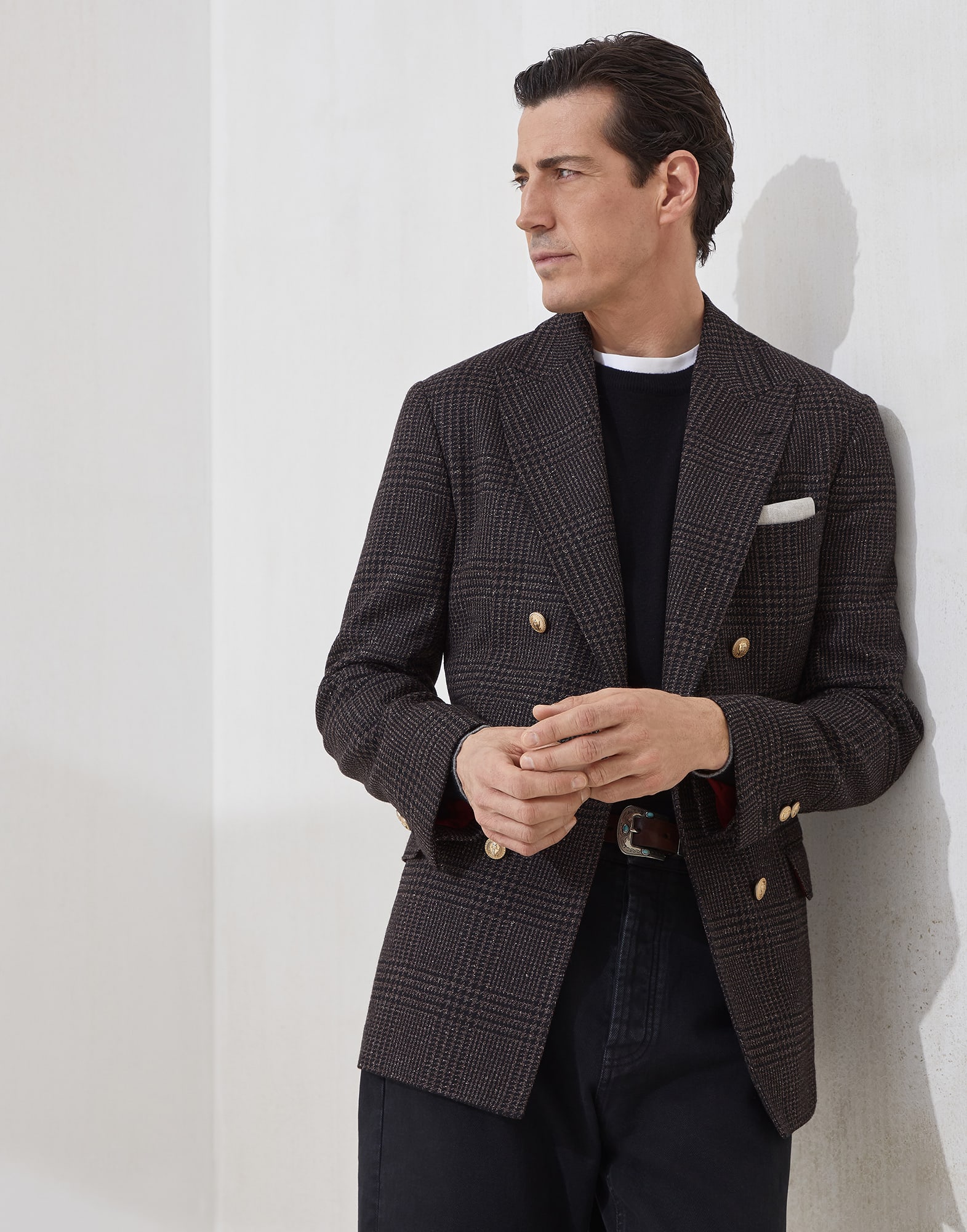 Crewneck - Editorial view - View Full Screen