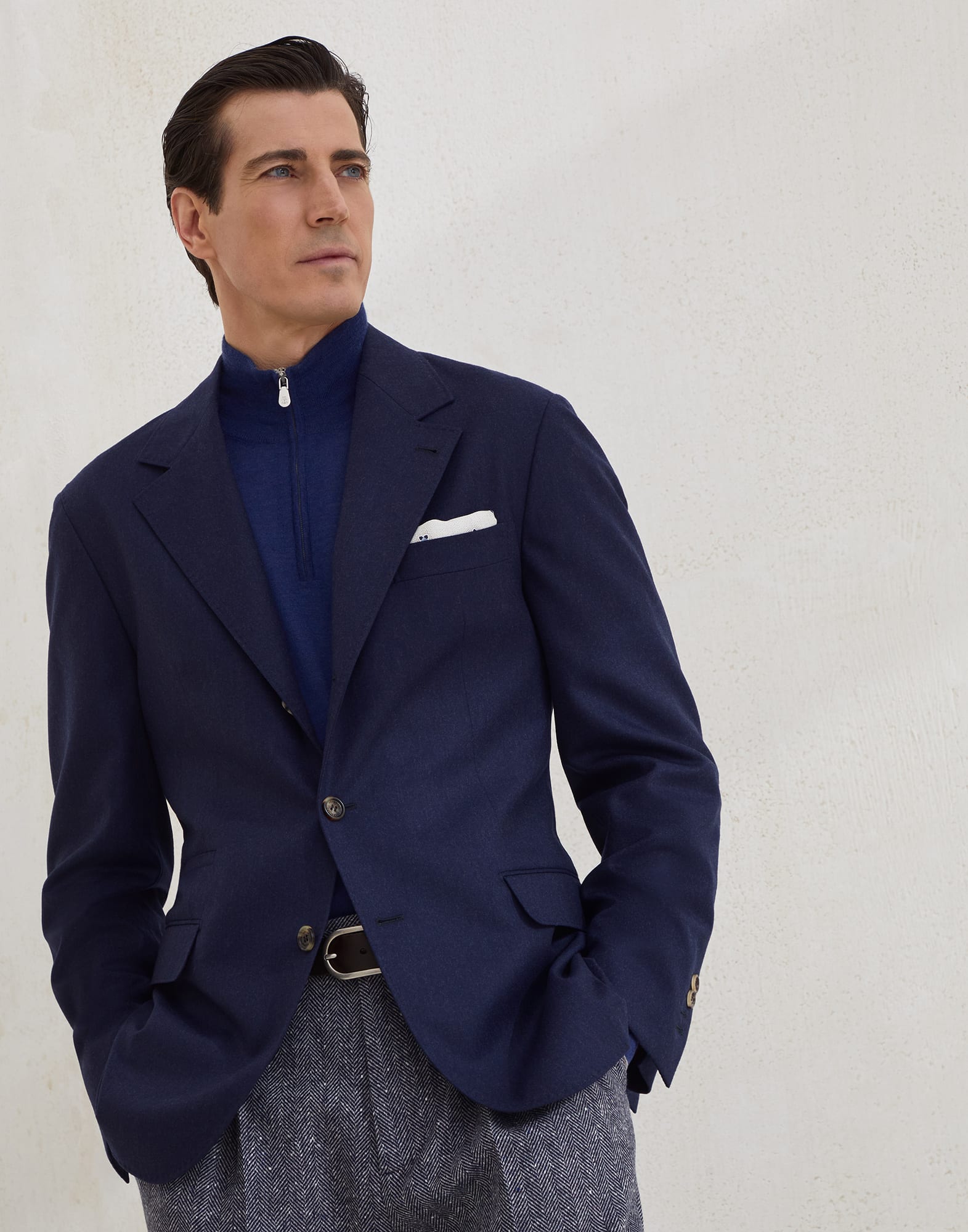 单排扣夹克 - 小编视角 - 正面观看 - 全屏观看