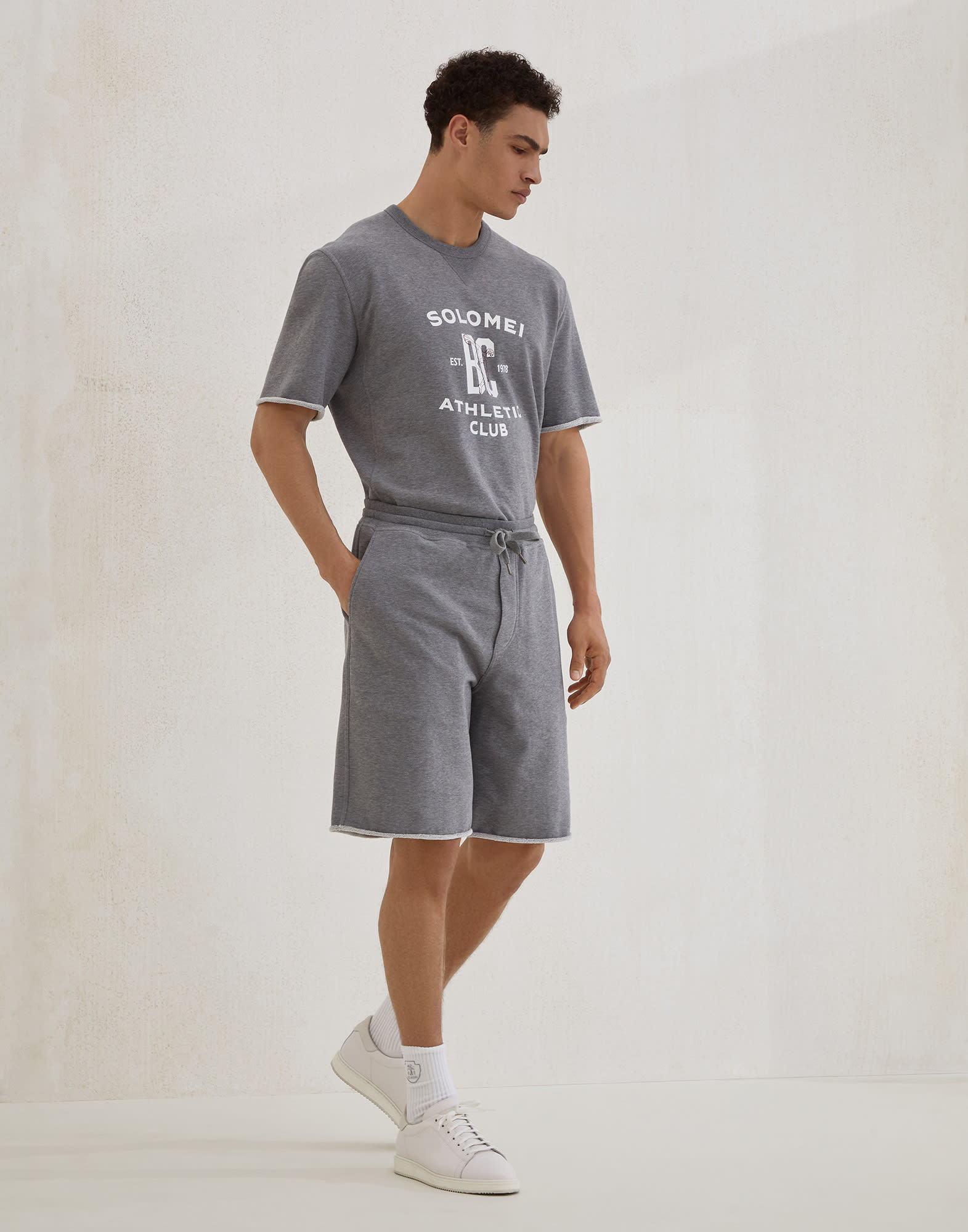 Bermuda Shorts - Full look - View Full Screen