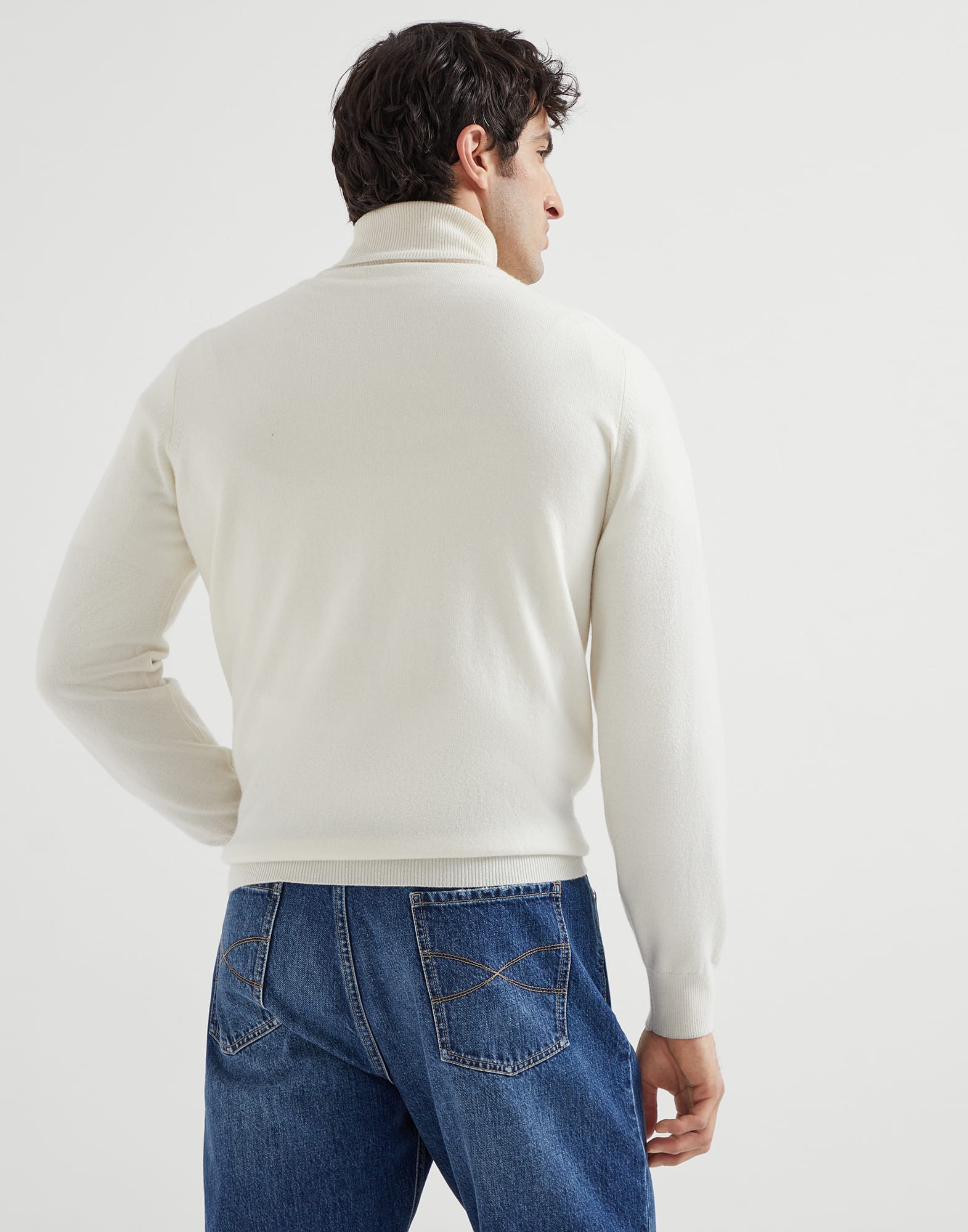 Turtleneck - Back view - View Full Screen