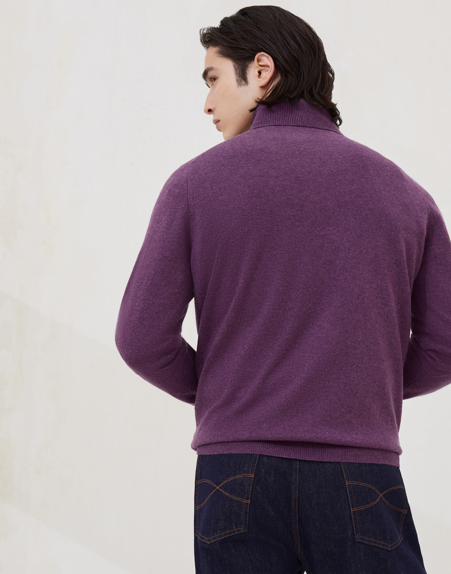 Turtleneck - Back view - View Full Screen