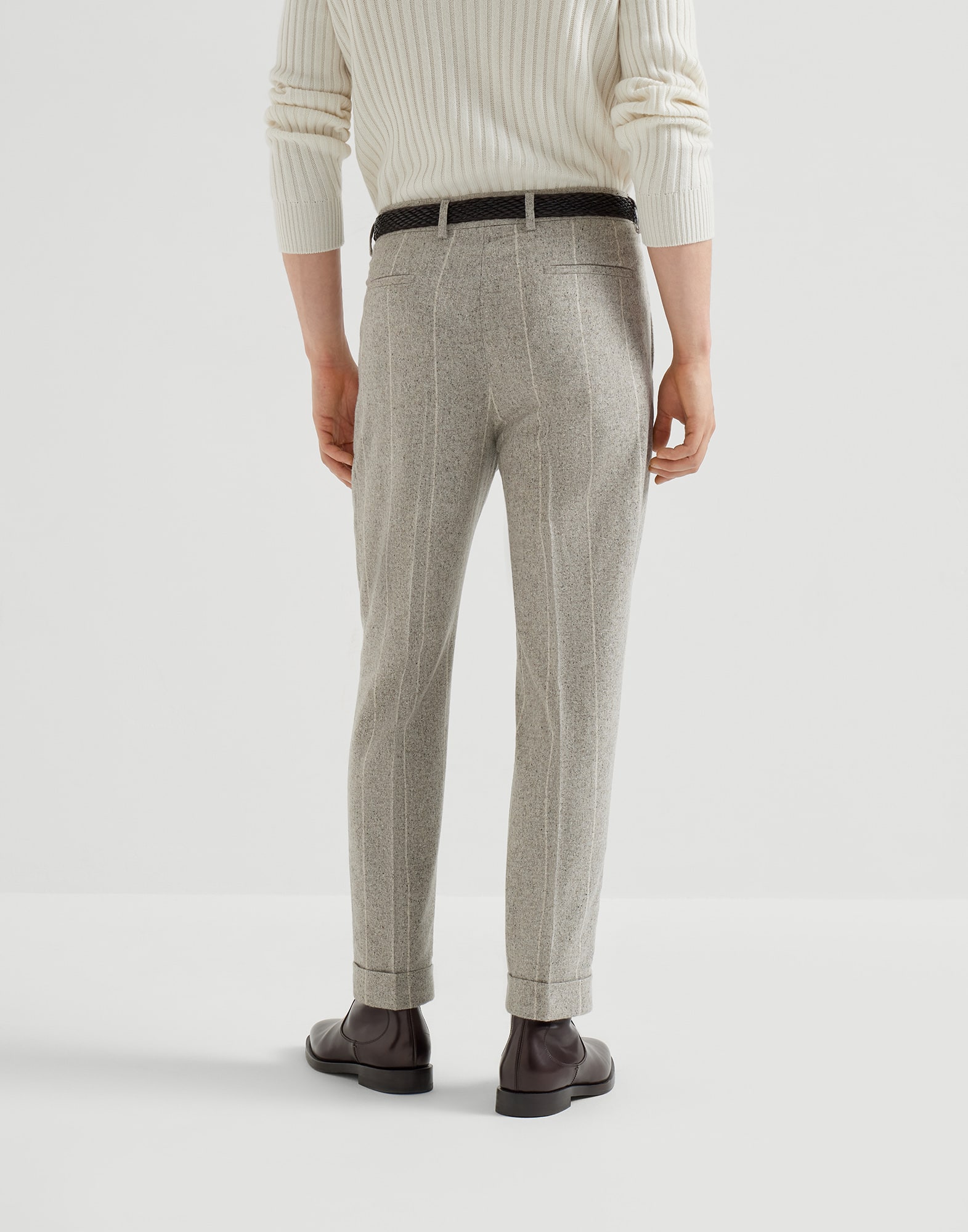 打褶裤 - 背面视角 - 正面观看 - 全屏观看