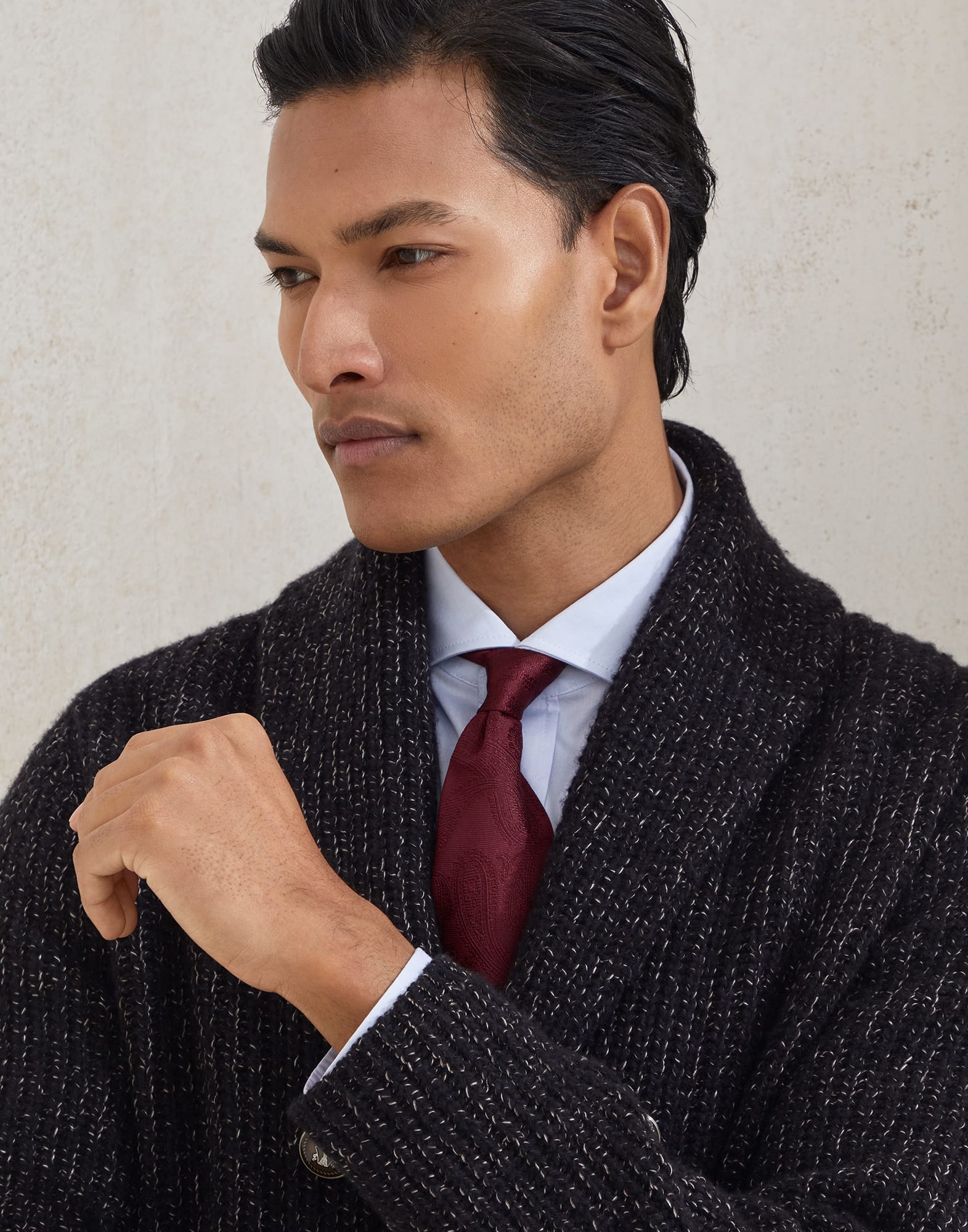 Tie - Editorial view - View Full Screen