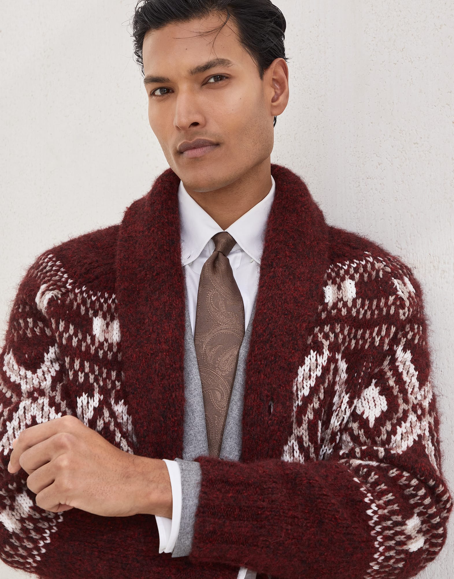 Tie - Editorial view - View Full Screen