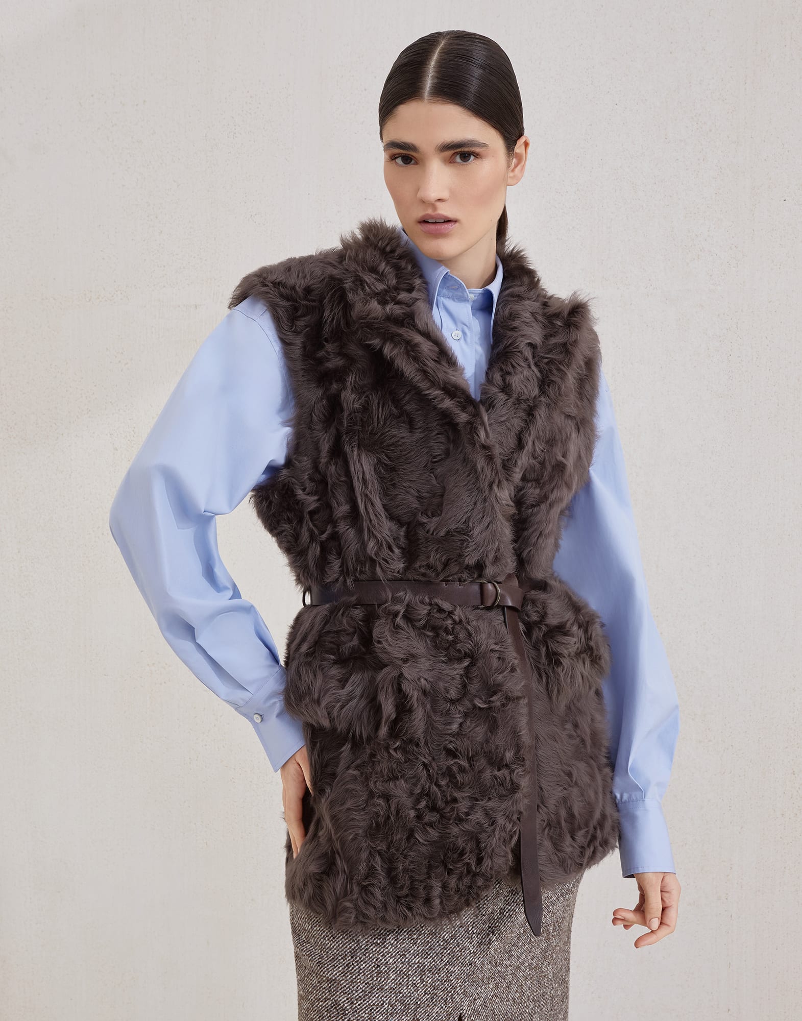 波状剪毛绵羊皮马甲 深棕色 女款 - Brunello Cucinelli