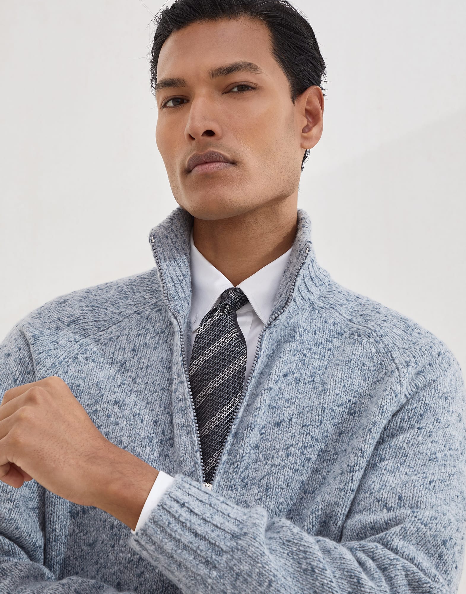 Галстук - Редакционная фотография - Посмотреть во весь экран