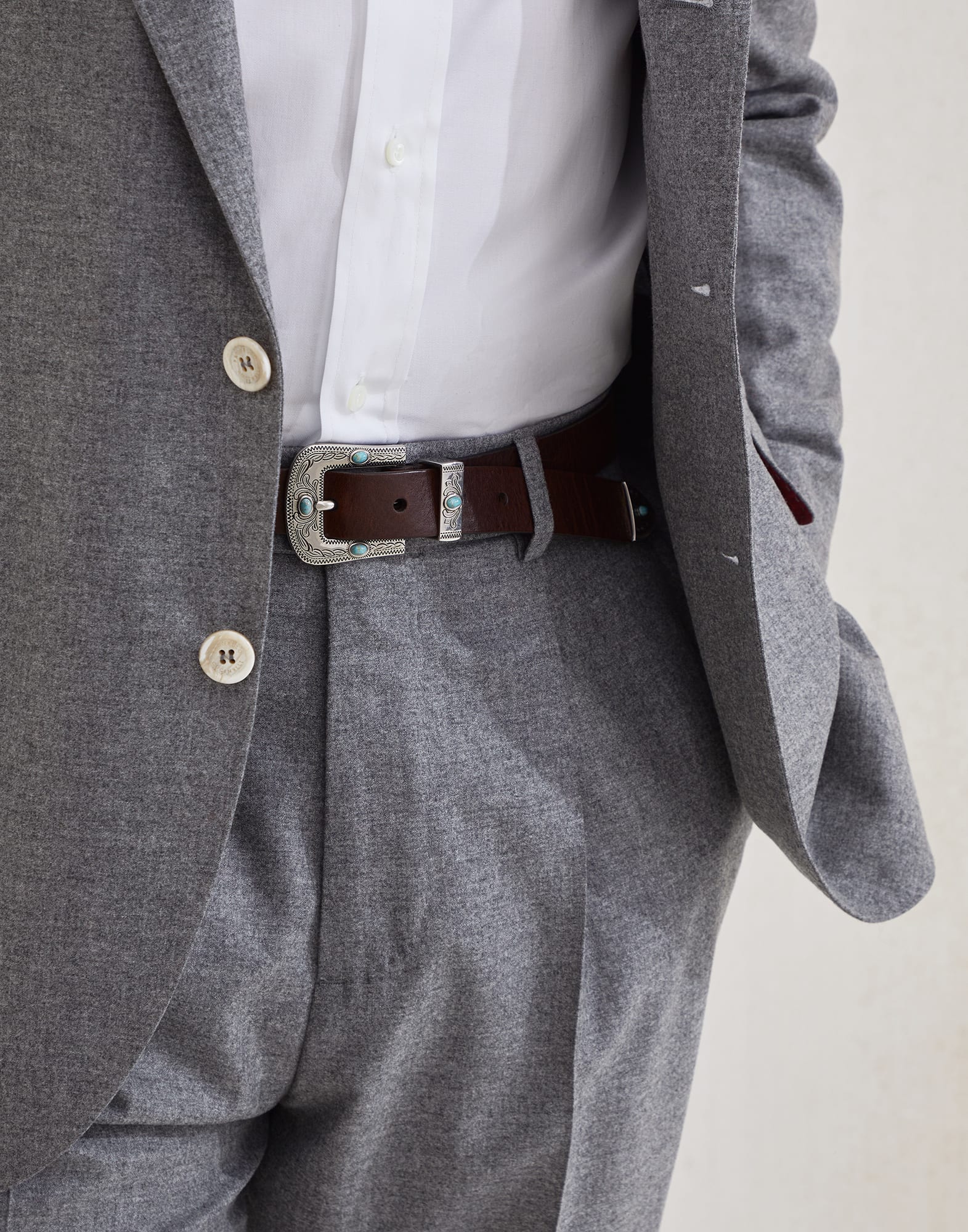 Classic - Editorial view - View Full Screen