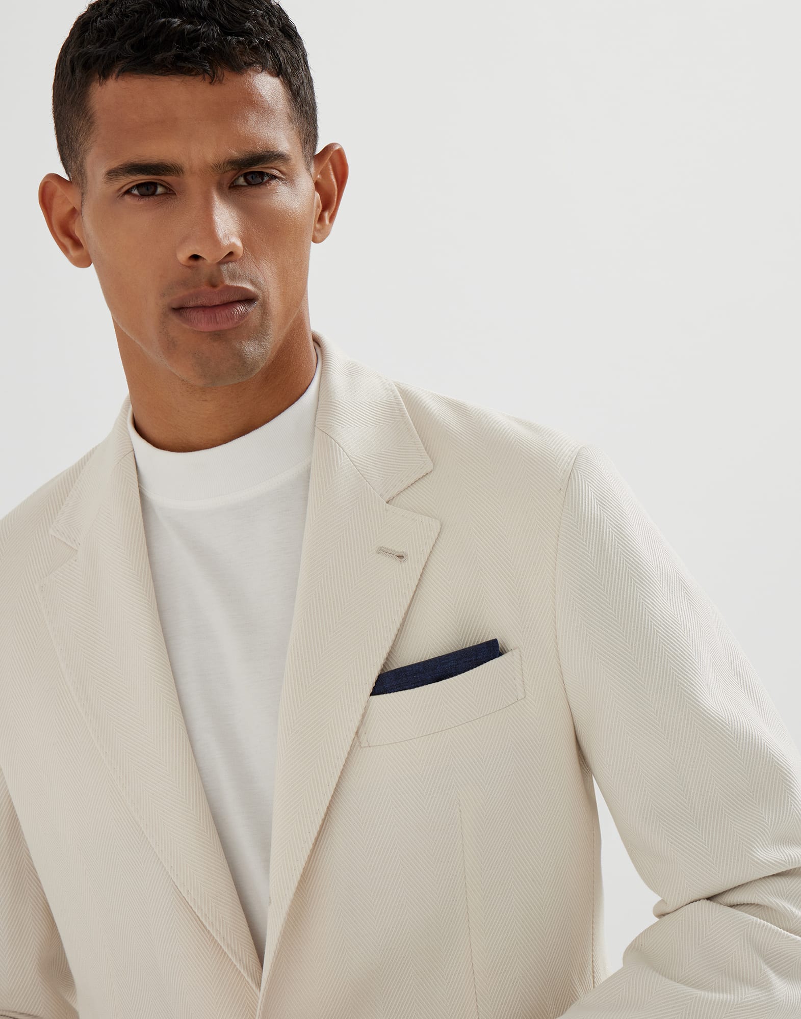 Pocket Square - Editorial view - View Full Screen