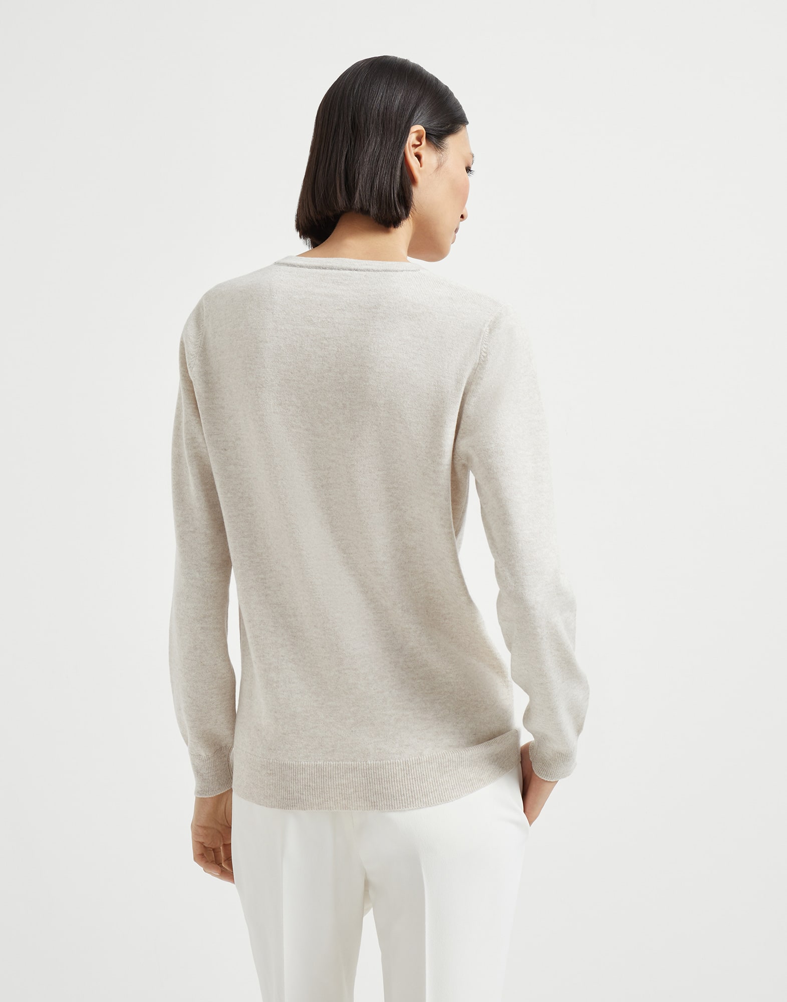 V-neck - Back view - View Full Screen