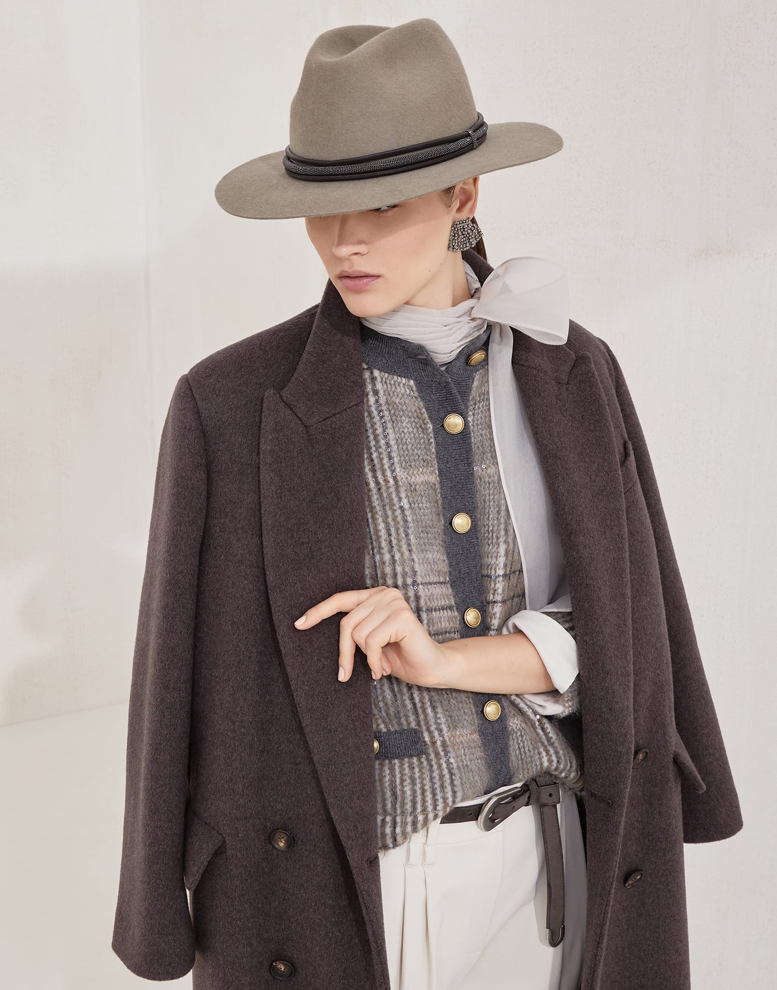 大衣 - 小编视角 - 正面观看 - 全屏观看