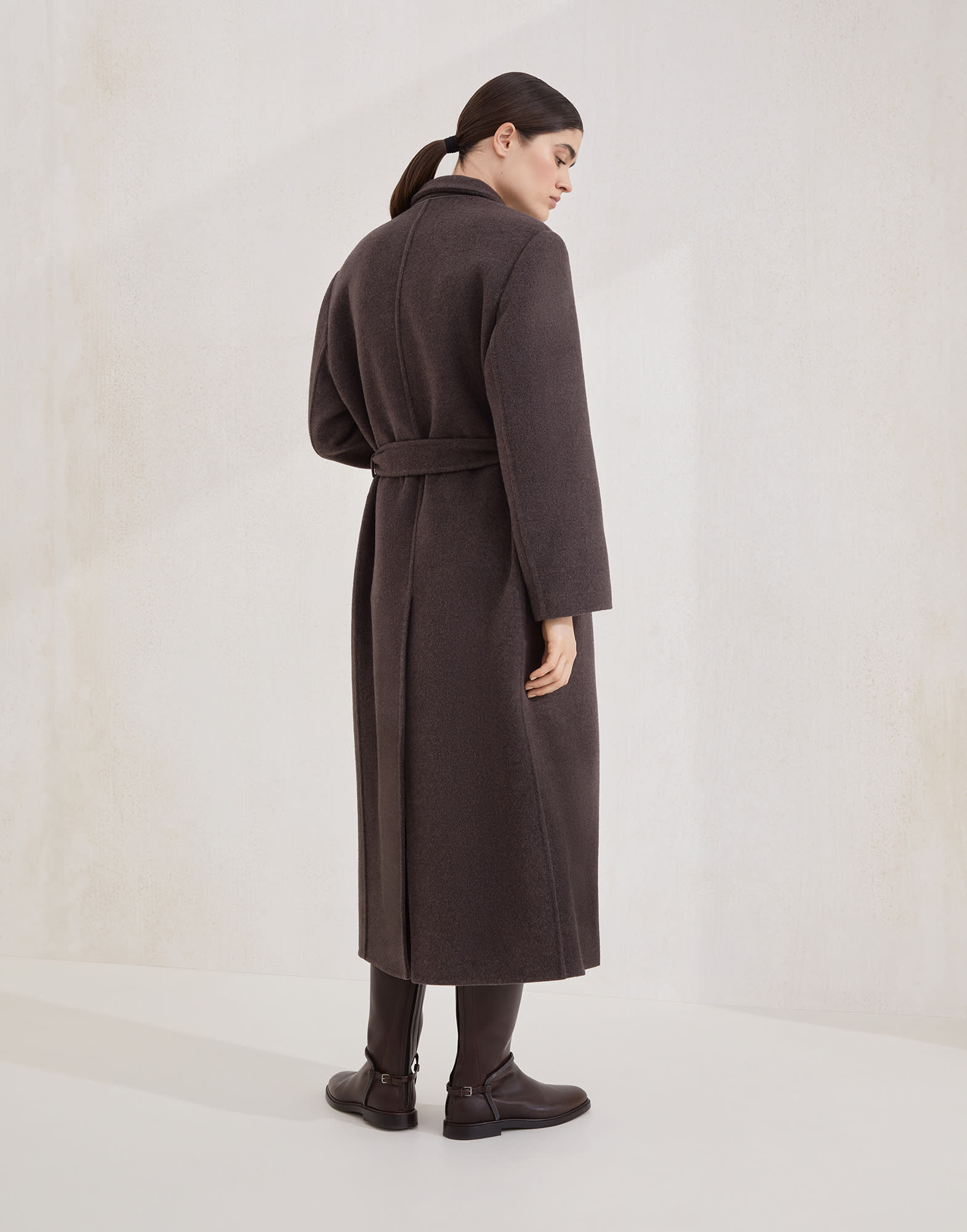 大衣 - 背面视角 - 正面观看 - 全屏观看