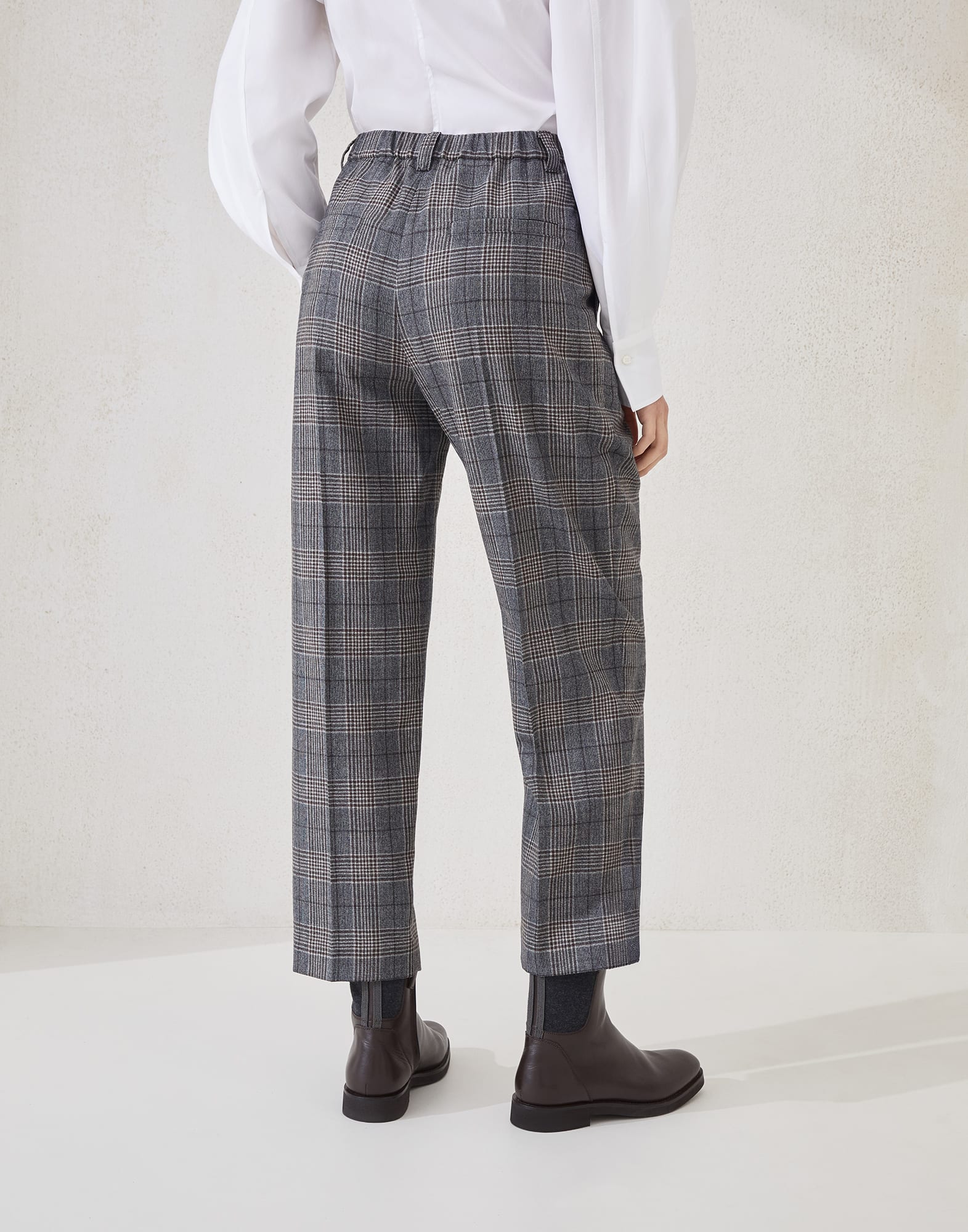 瘦身版型裤装 - 背面视角 - 正面观看 - 全屏观看