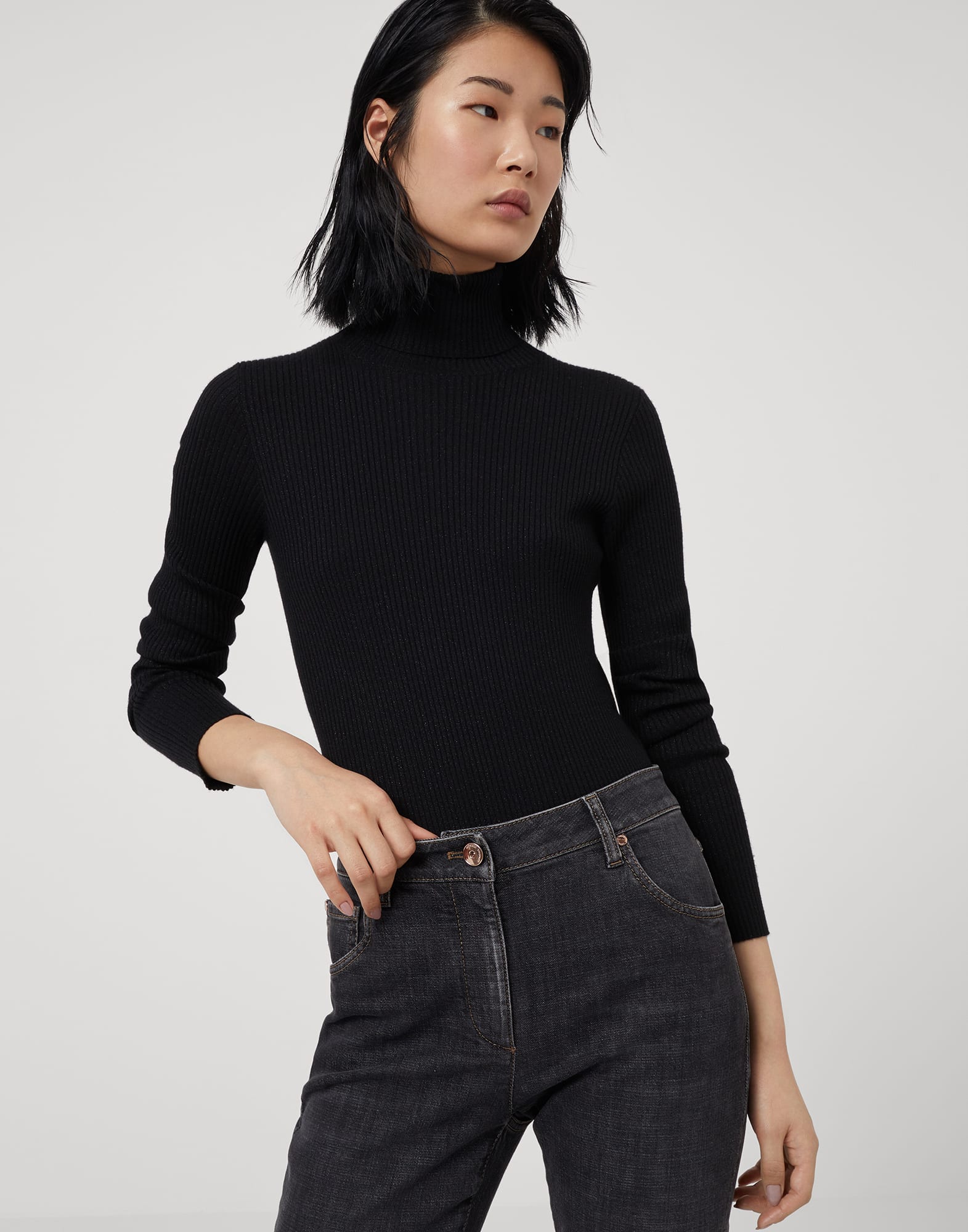 タートルネック - エディトリアル - 全画面表示