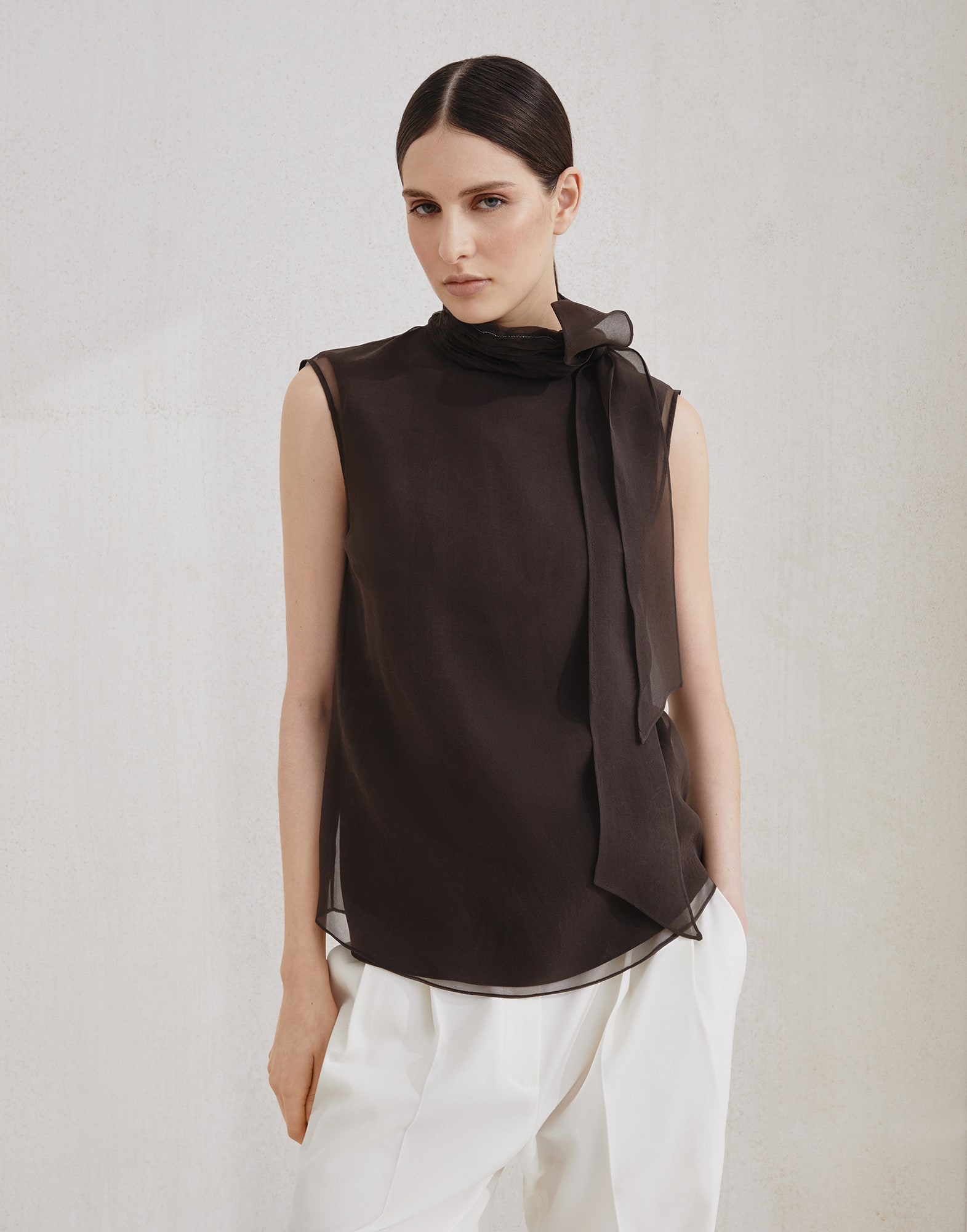 Pussybow top with monili Cocoa Woman - Brunello Cucinelli