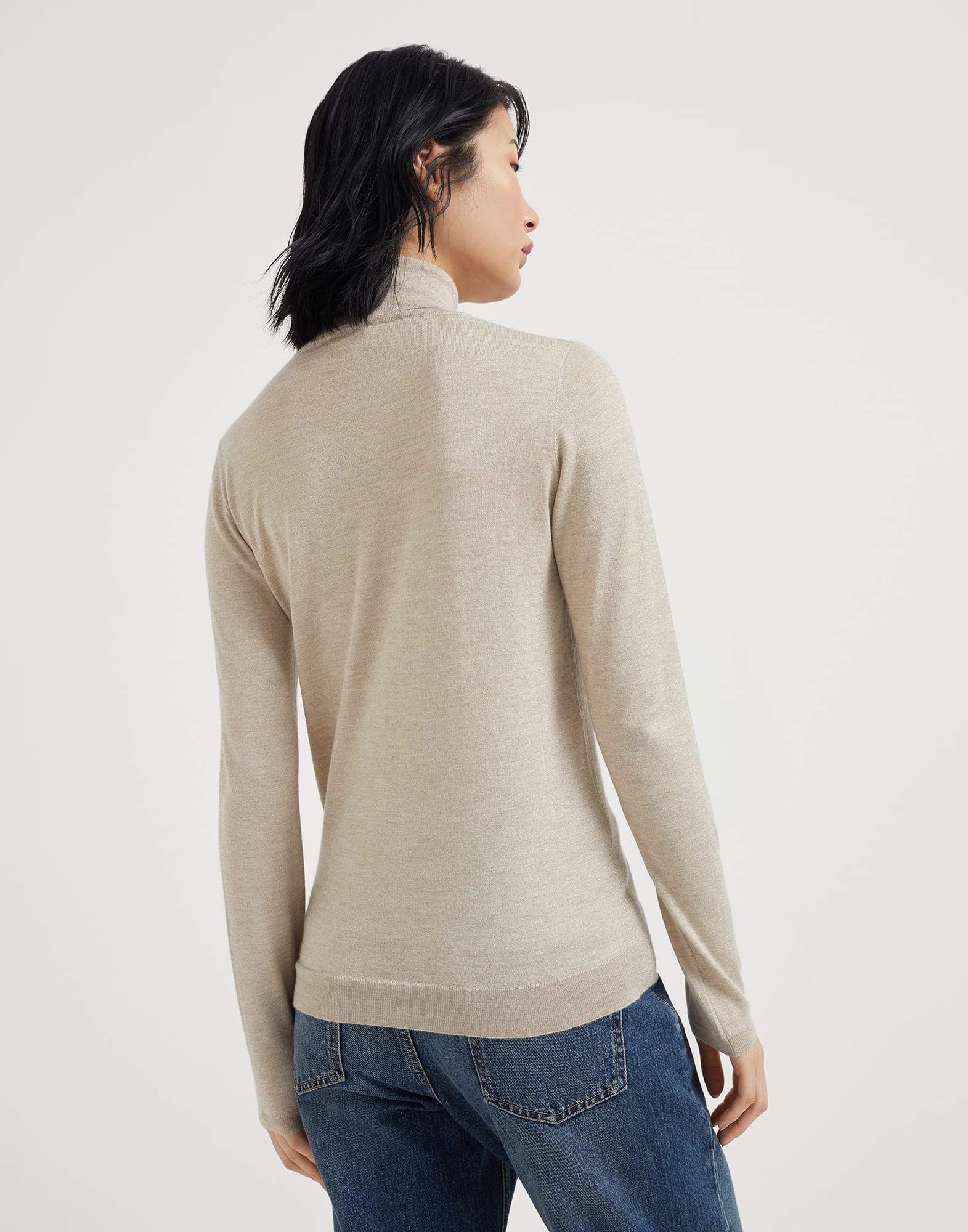 タートルネック - 後ろ - 全画面表示