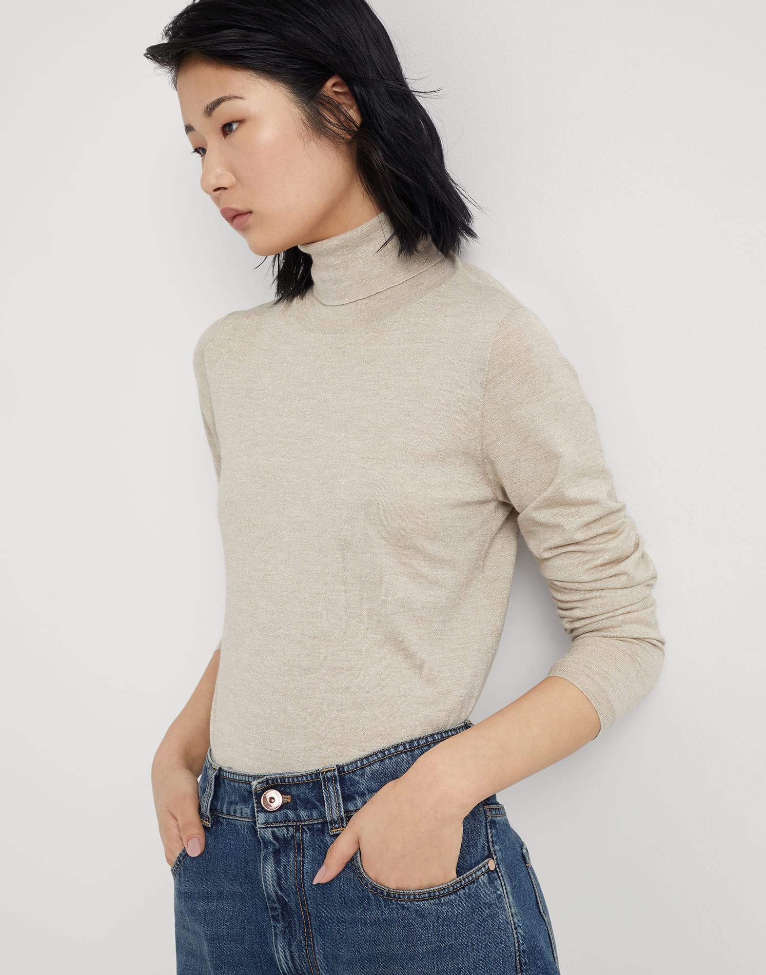 タートルネック - エディトリアル - 全画面表示