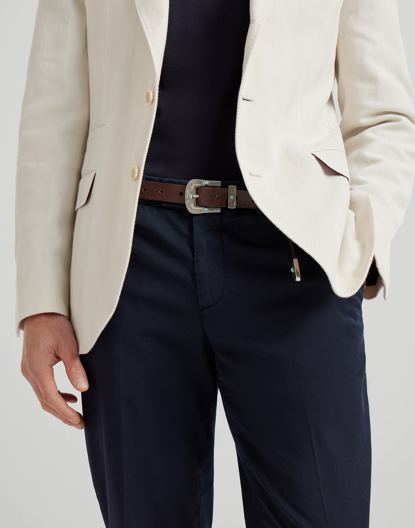 Брюки без защипов - Детальный вид - Посмотреть во весь экран