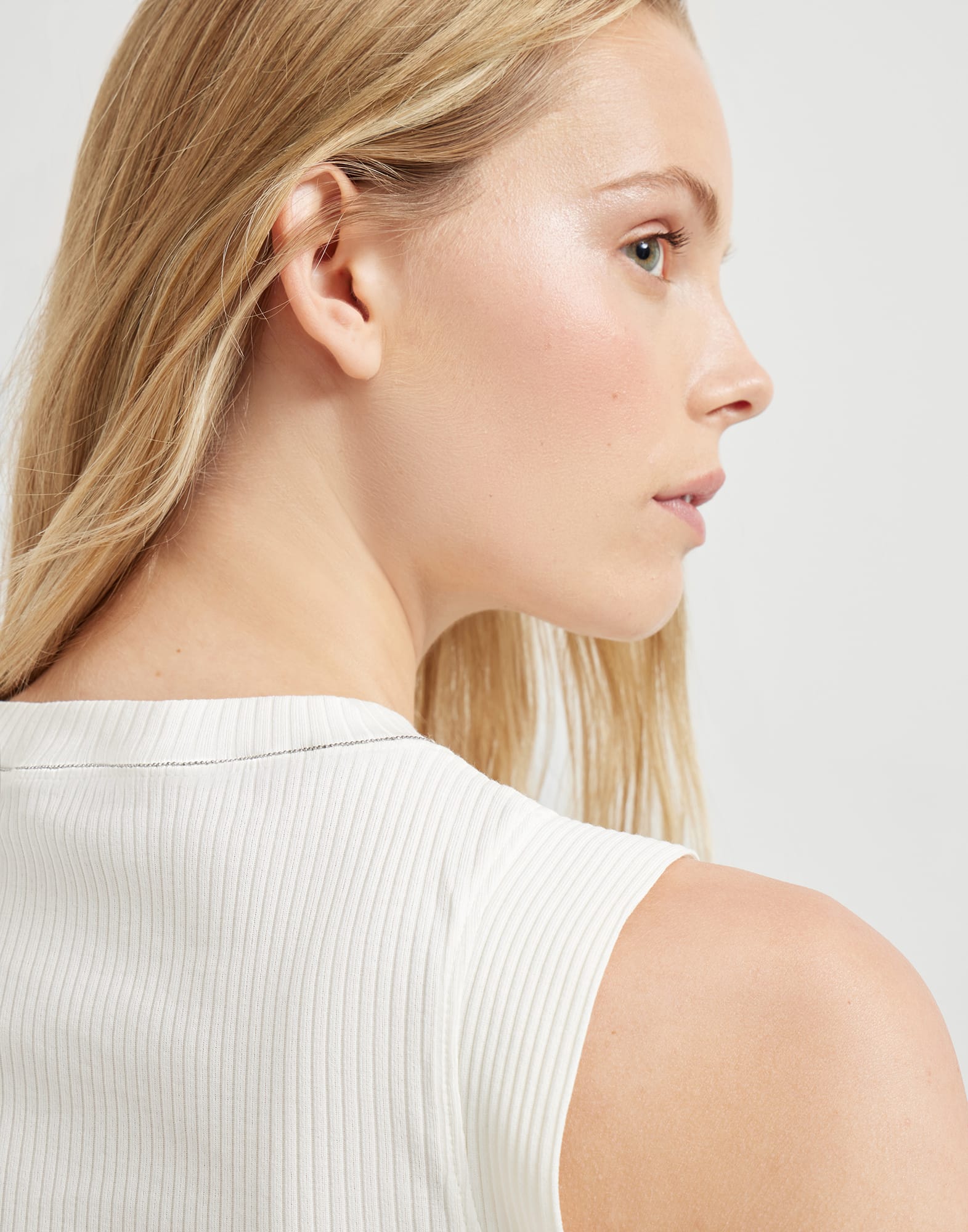 Top - Detail view - View Full Screen