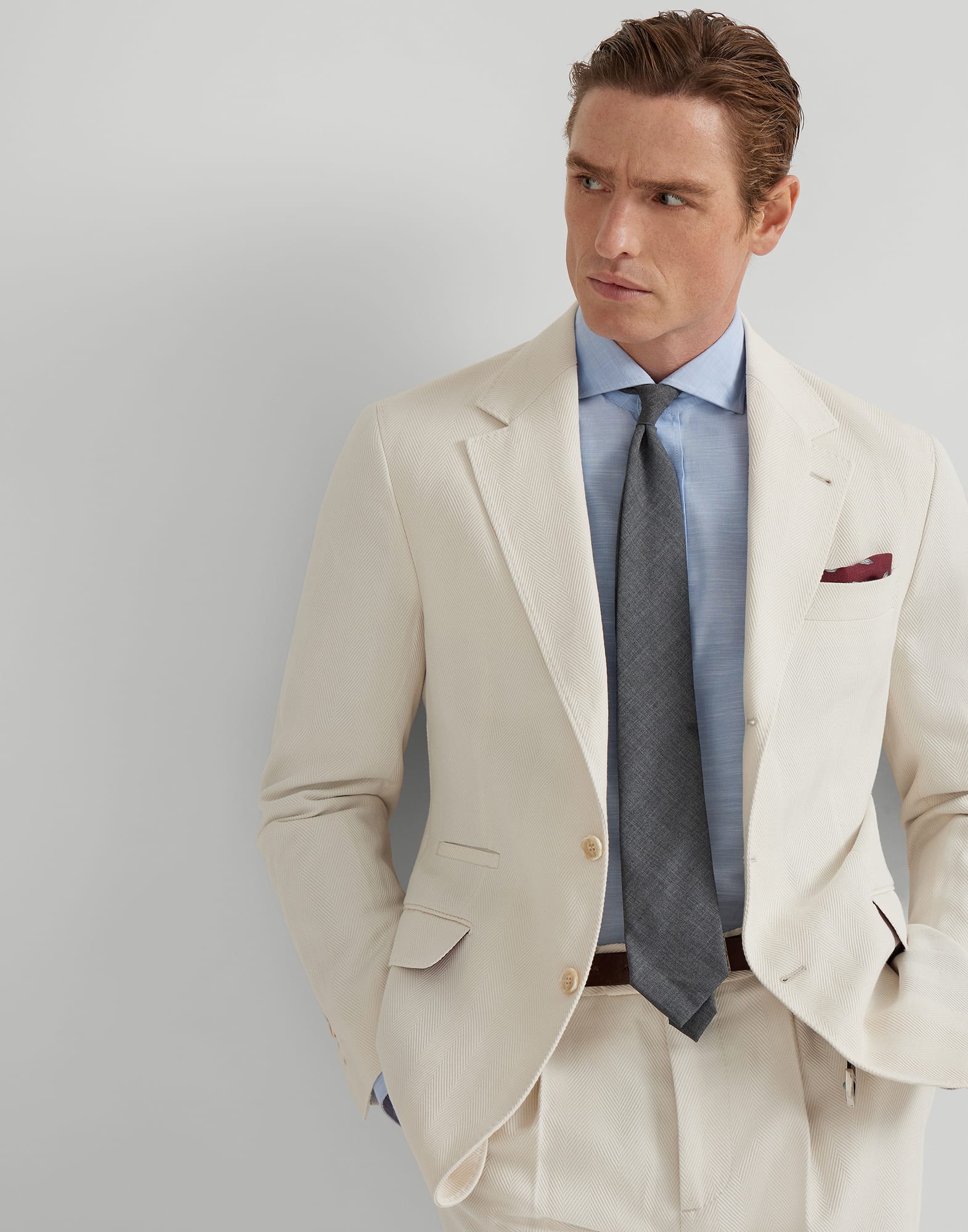 Basic - Editorial view - View Full Screen