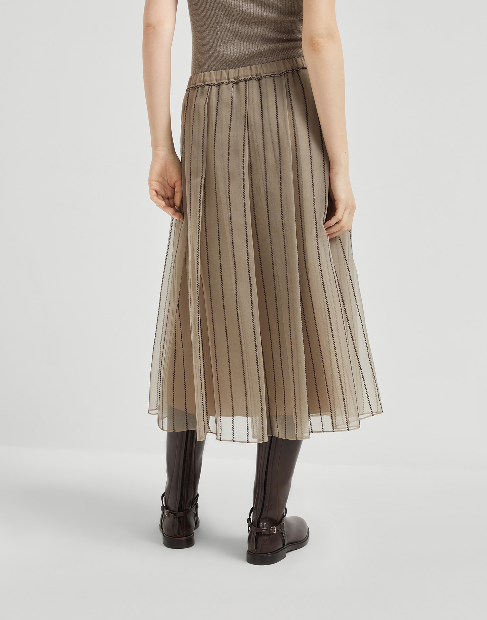 中长裙 - 背面视角 - 正面观看 - 全屏观看