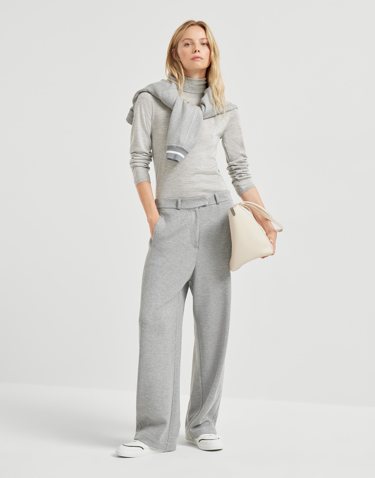 Turtleneck - Full look - View Full Screen