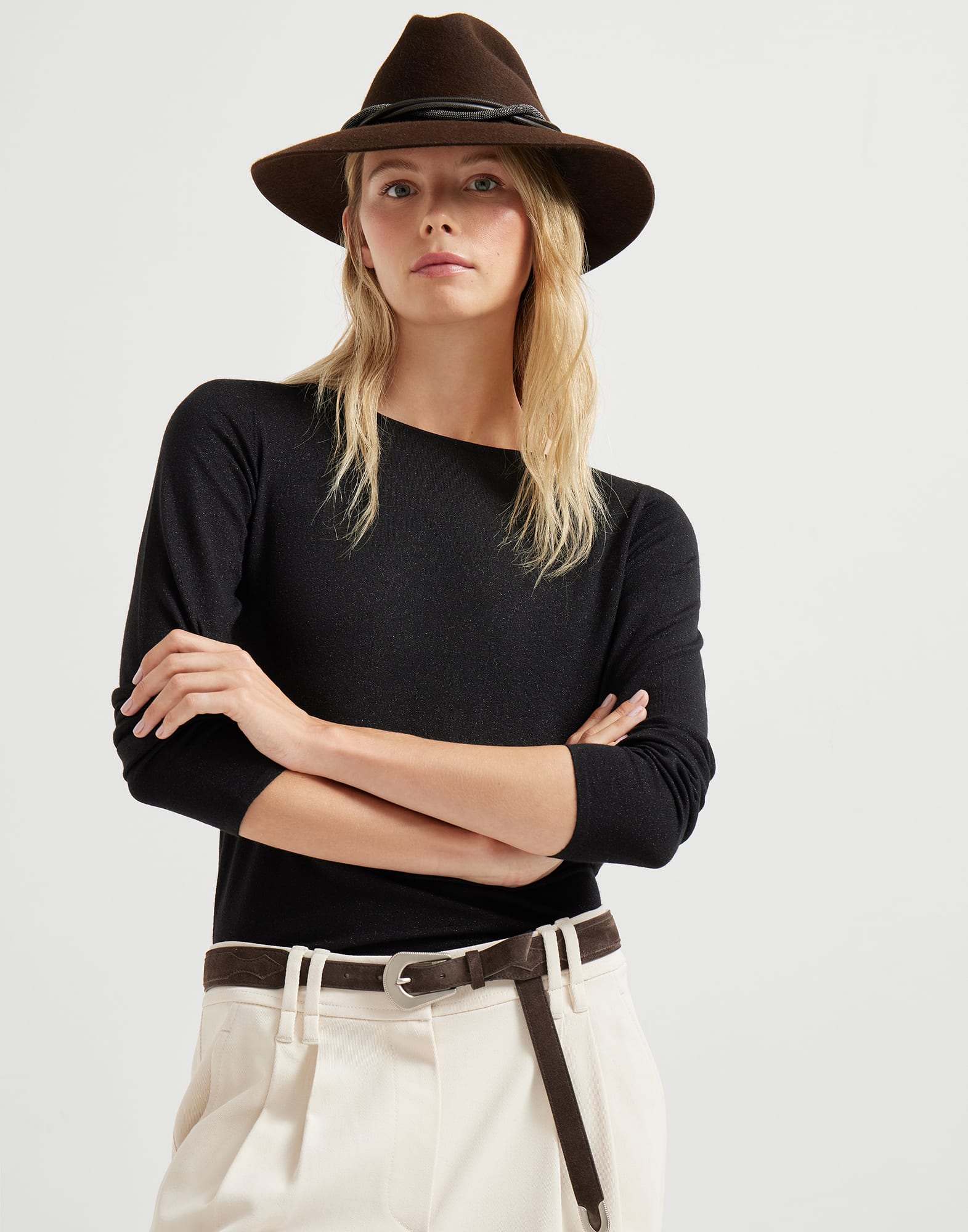 宽领口 - 小编视角 - 正面观看 - 全屏观看