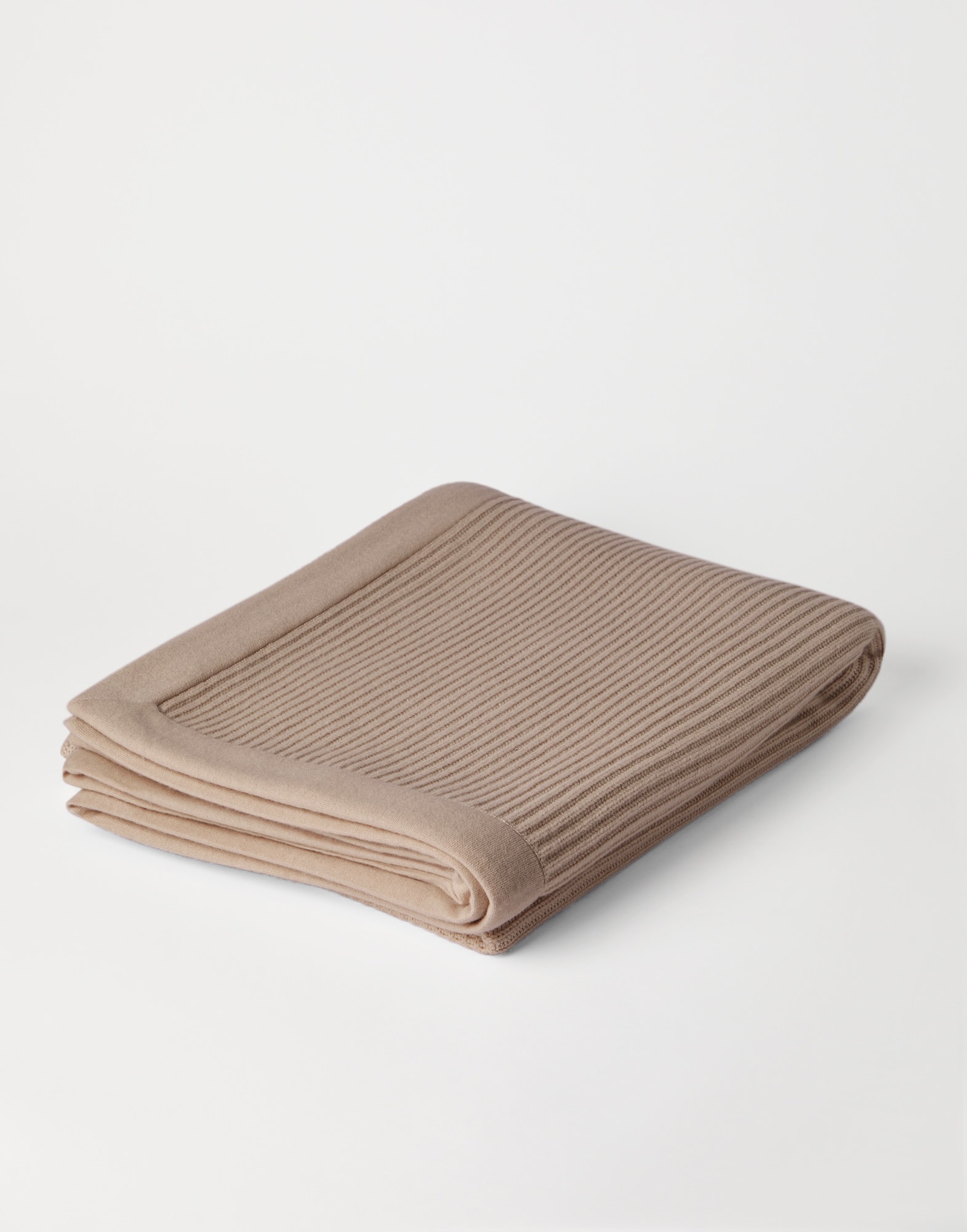 Knitted Throws & Blankets