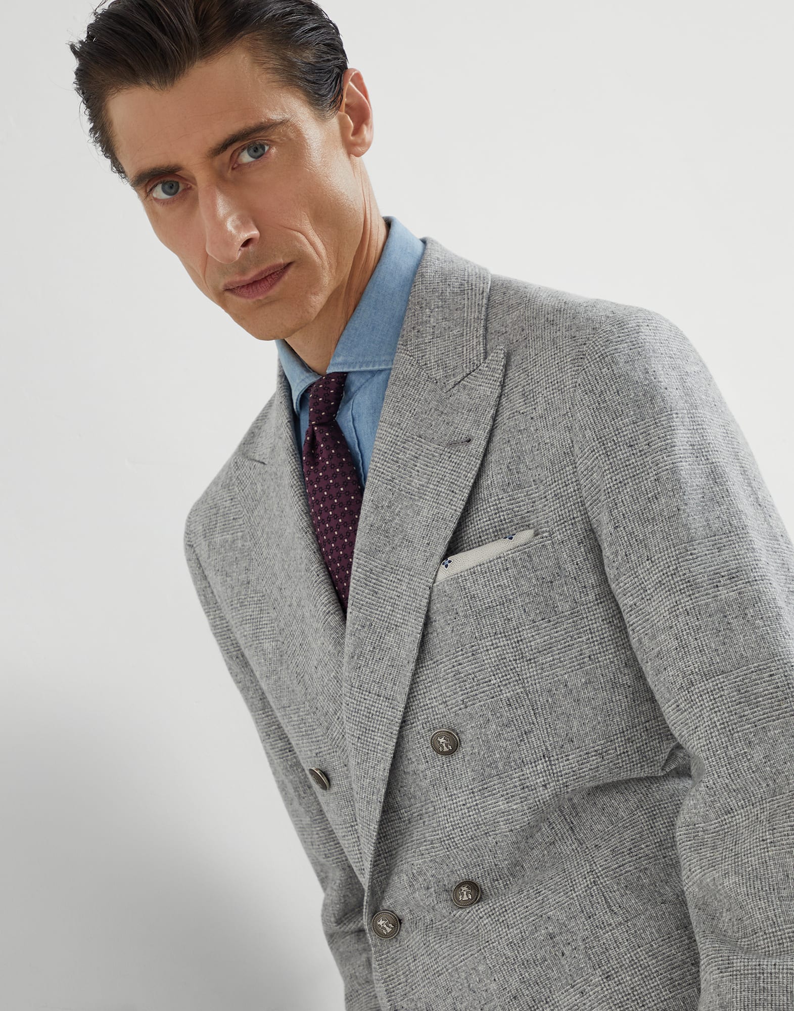 Suit - Detail view - View Full Screen