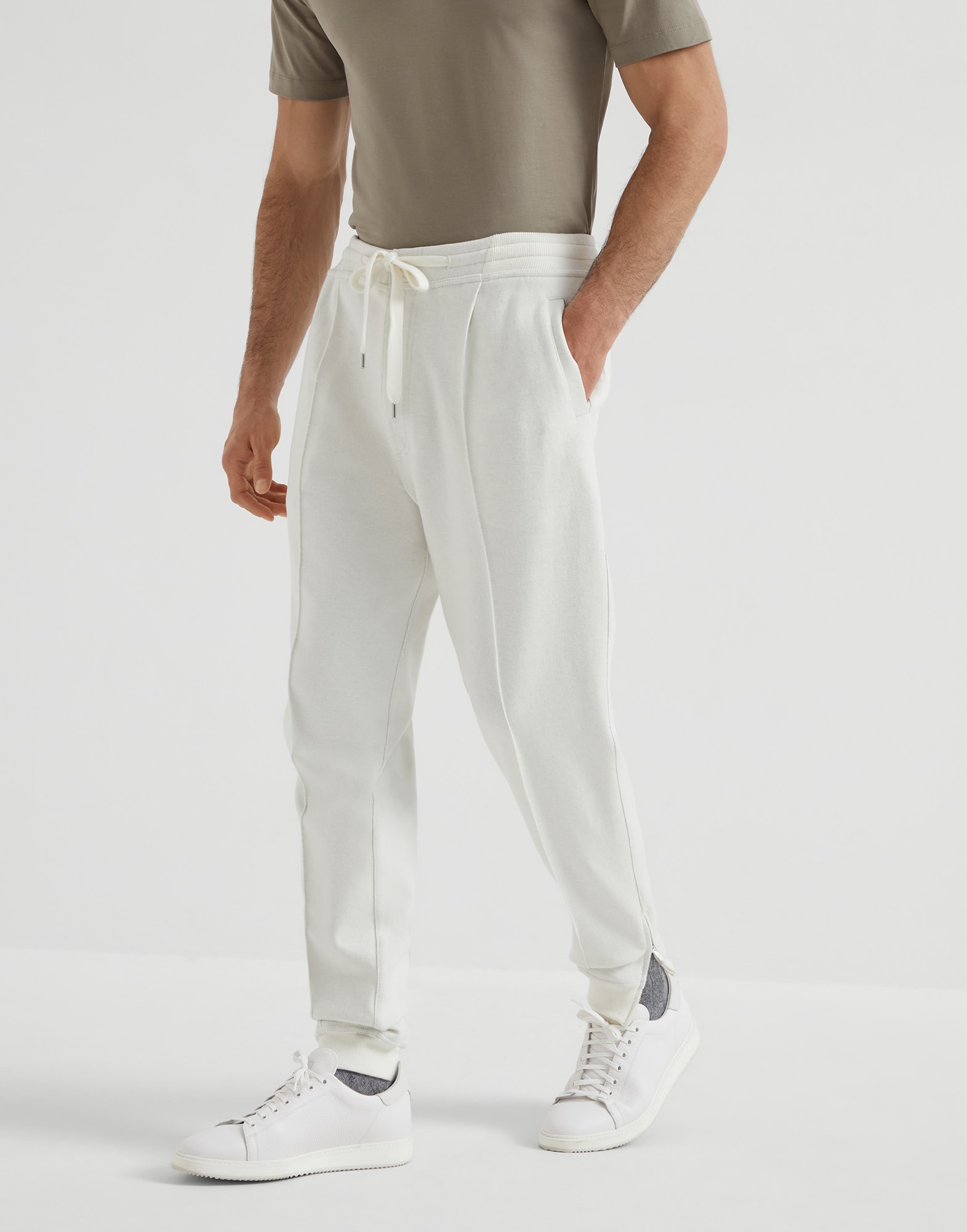 Trousers with crête Off-White Man - Brunello Cucinelli