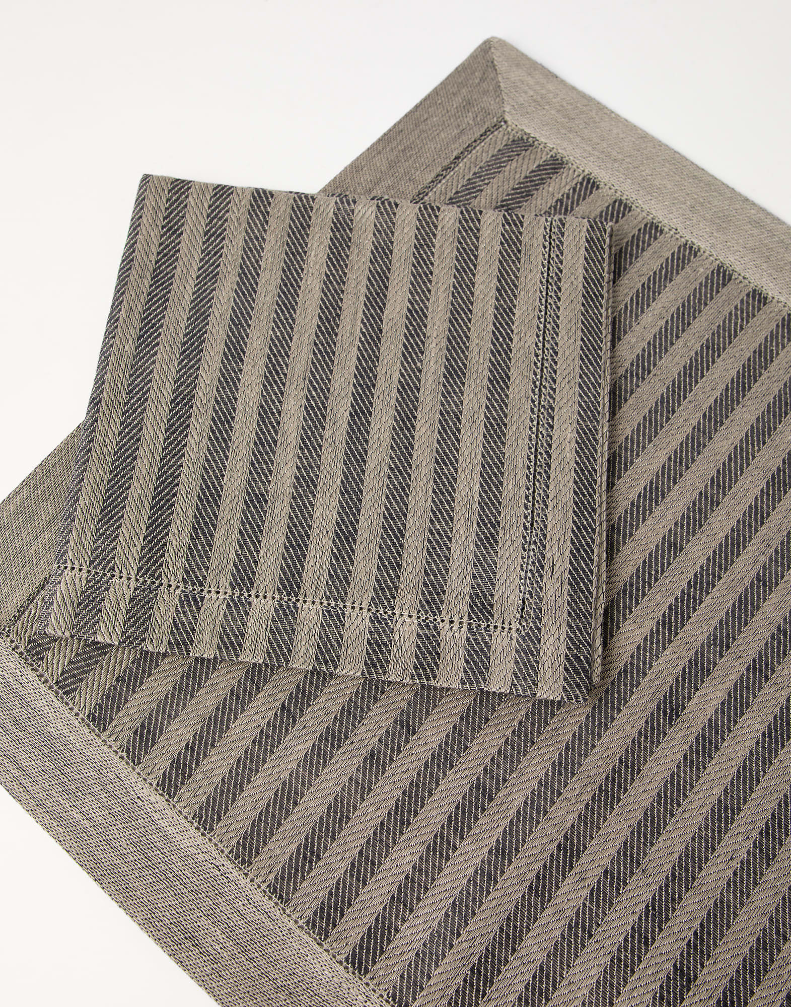 Place Mats - Detail view - View Full Screen