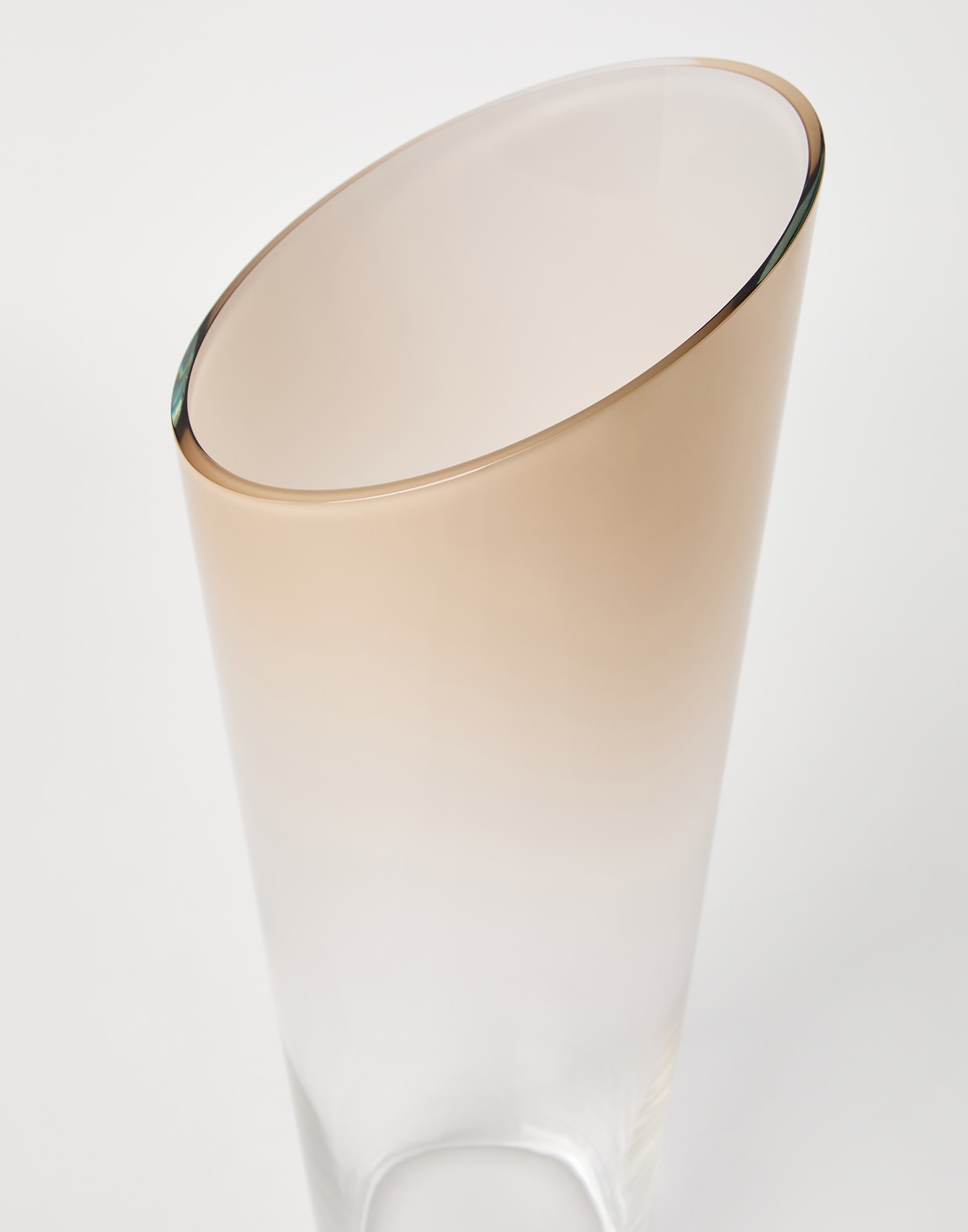 Vases - Detail view - View Full Screen