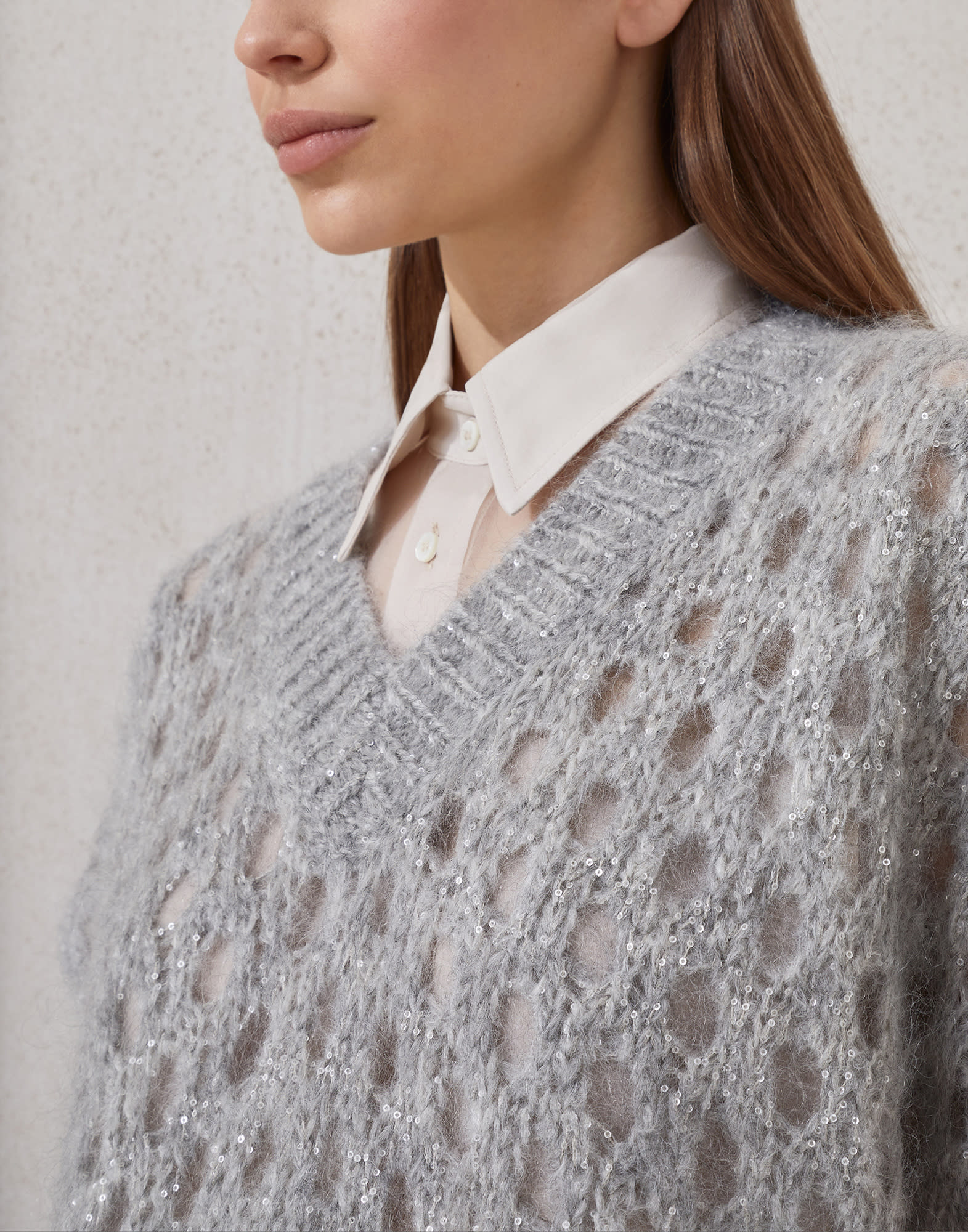 V-neck - Detail view - View Full Screen