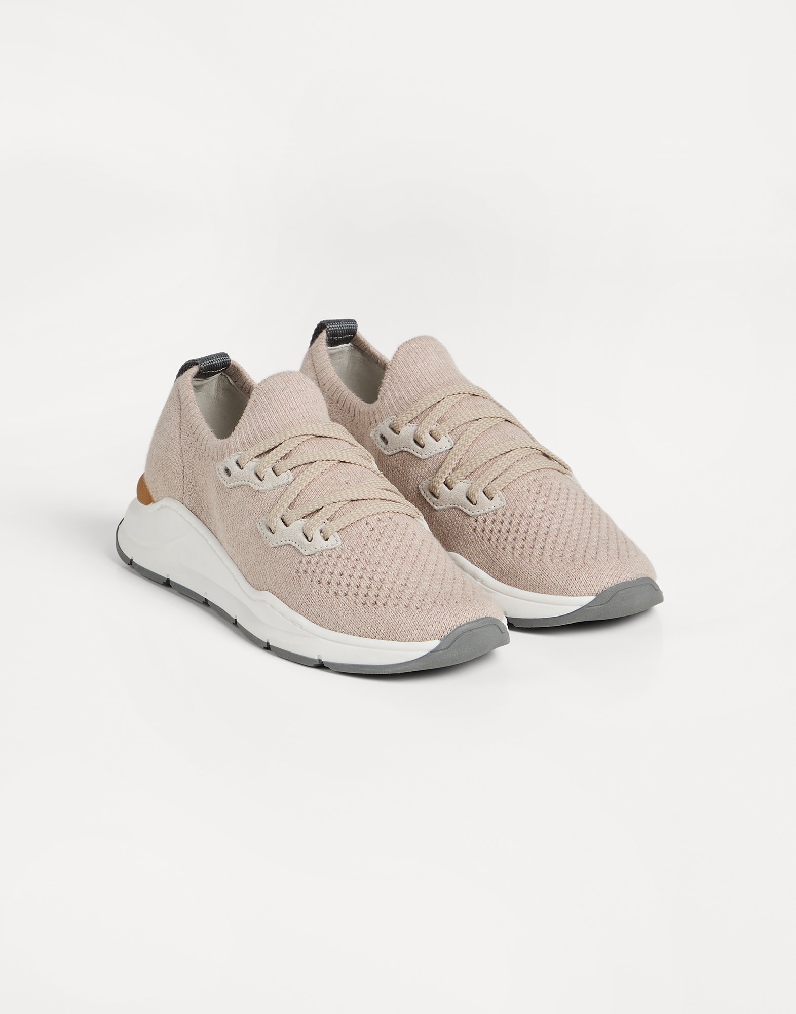 Sneakers - Front view - View Full Screen