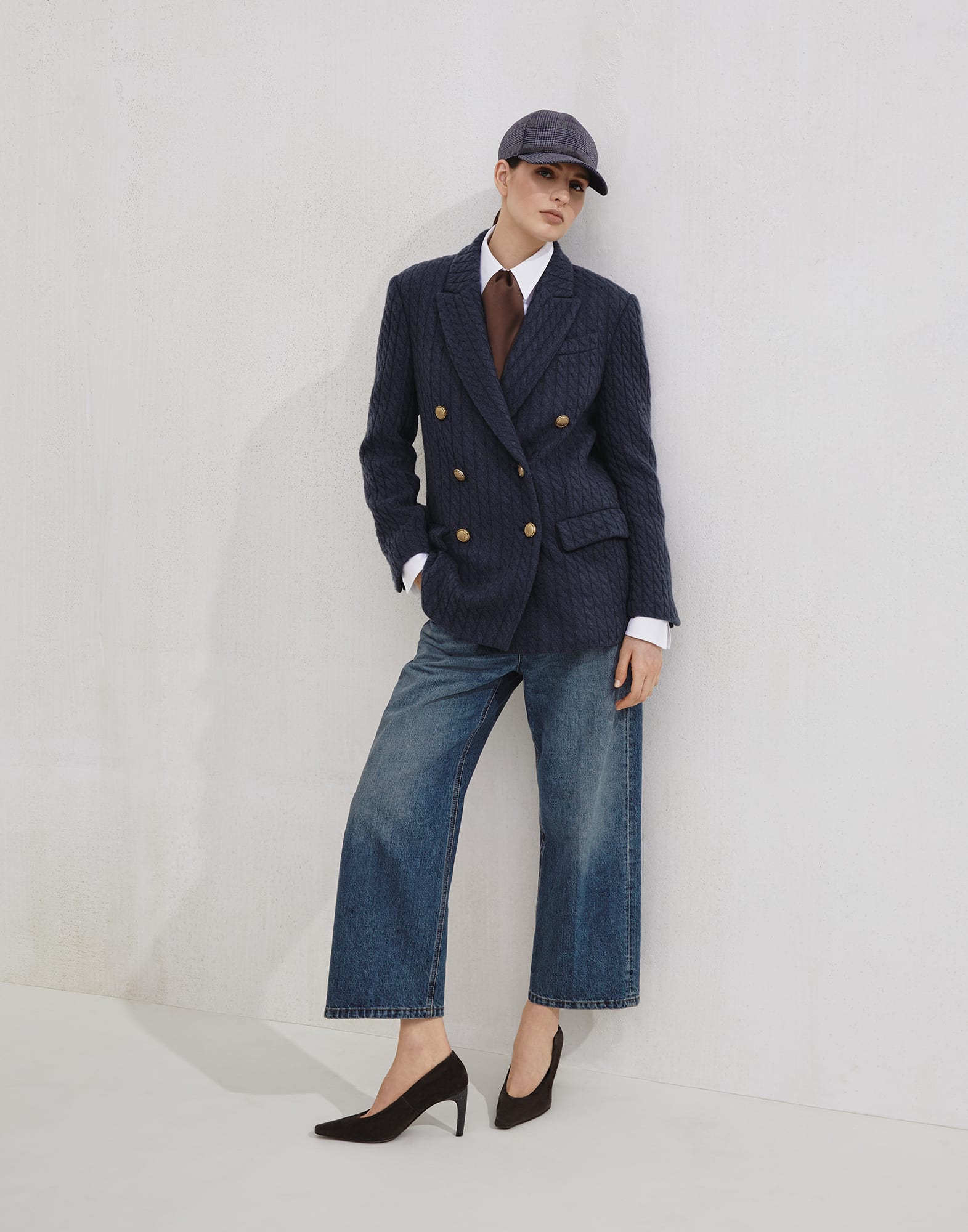 252WOUTFITPRIMA01V image number 0