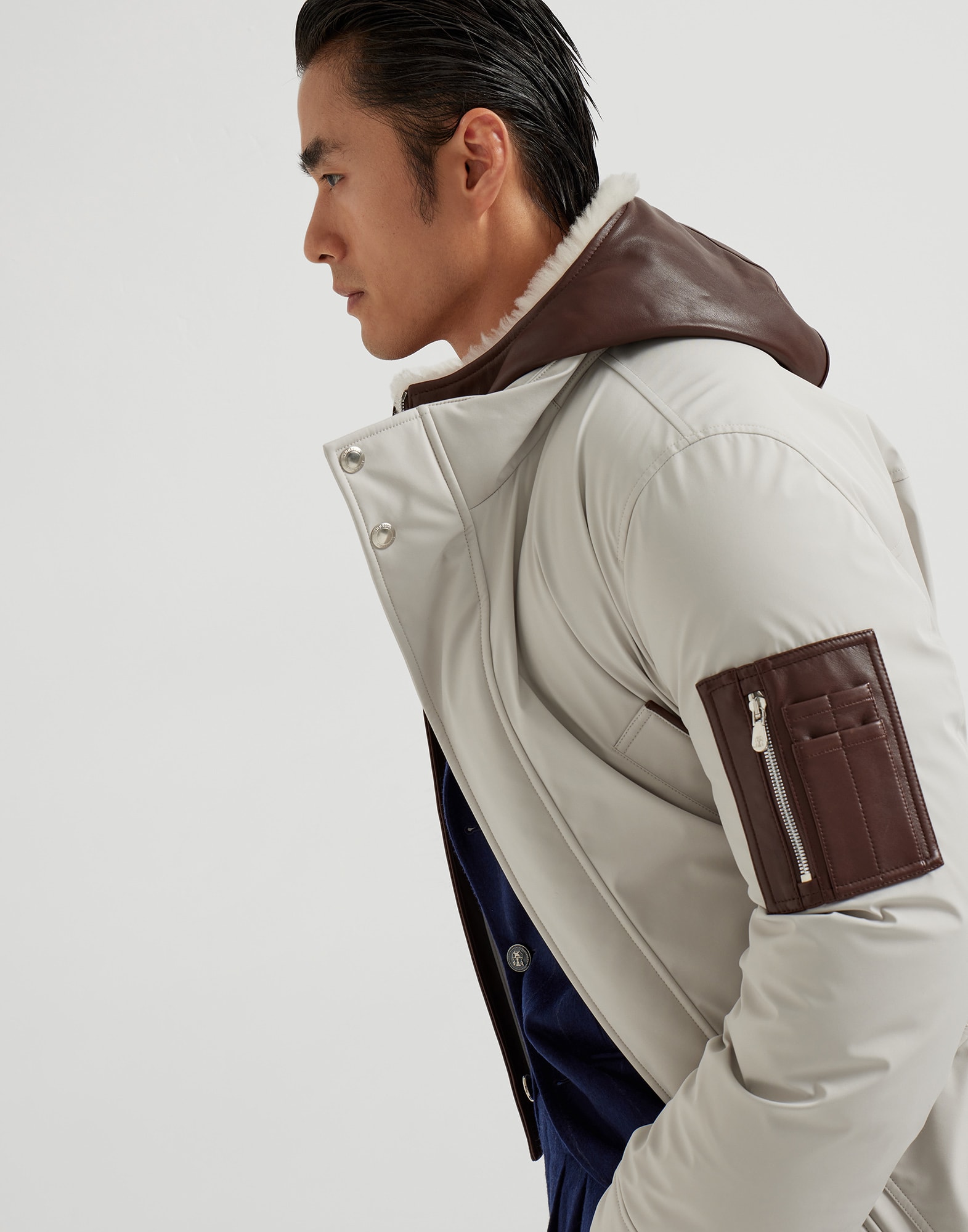 军装风格大衣 - 小编视角 - 正面观看 - 全屏观看