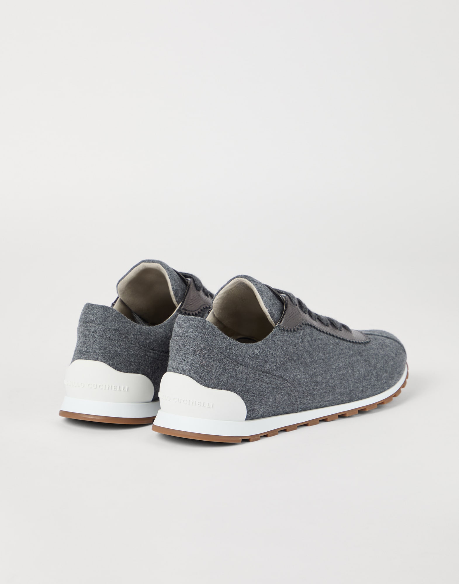 Sneakers - Back view - View Full Screen