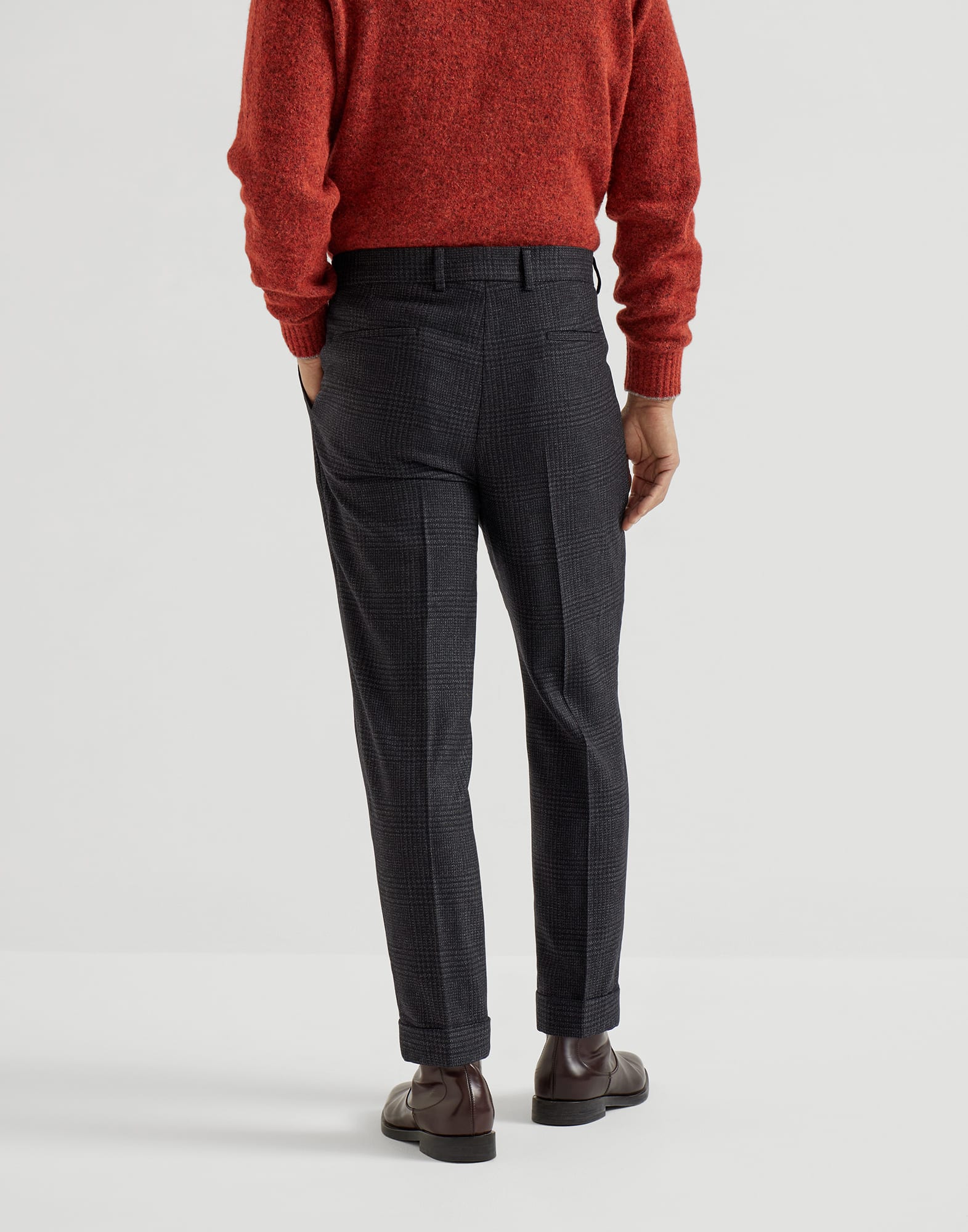 Pantalon à Pinces - Vue arrière - Afficher en plein écran