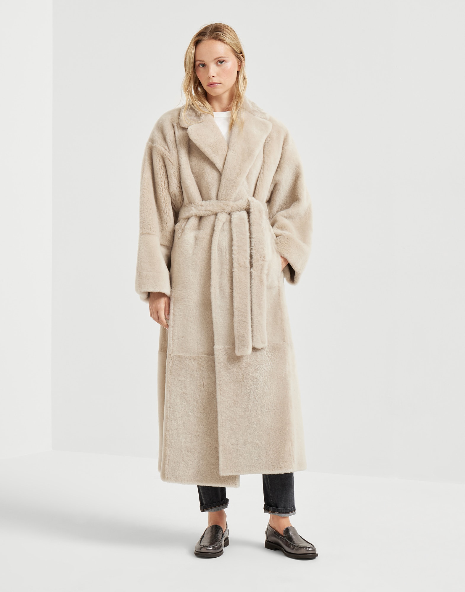 Shearling reversible coat for Woman in Cool Beige | Brunello Cucinelli Shearling reversible coat for Woman in Cool Beige | Brunello Cucinelli