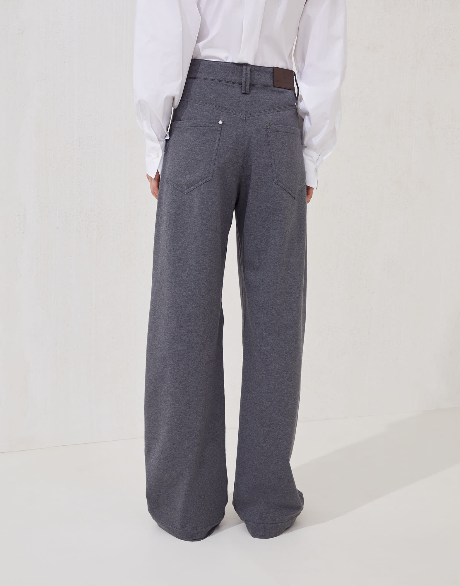 Wide - Back view - View Full Screen