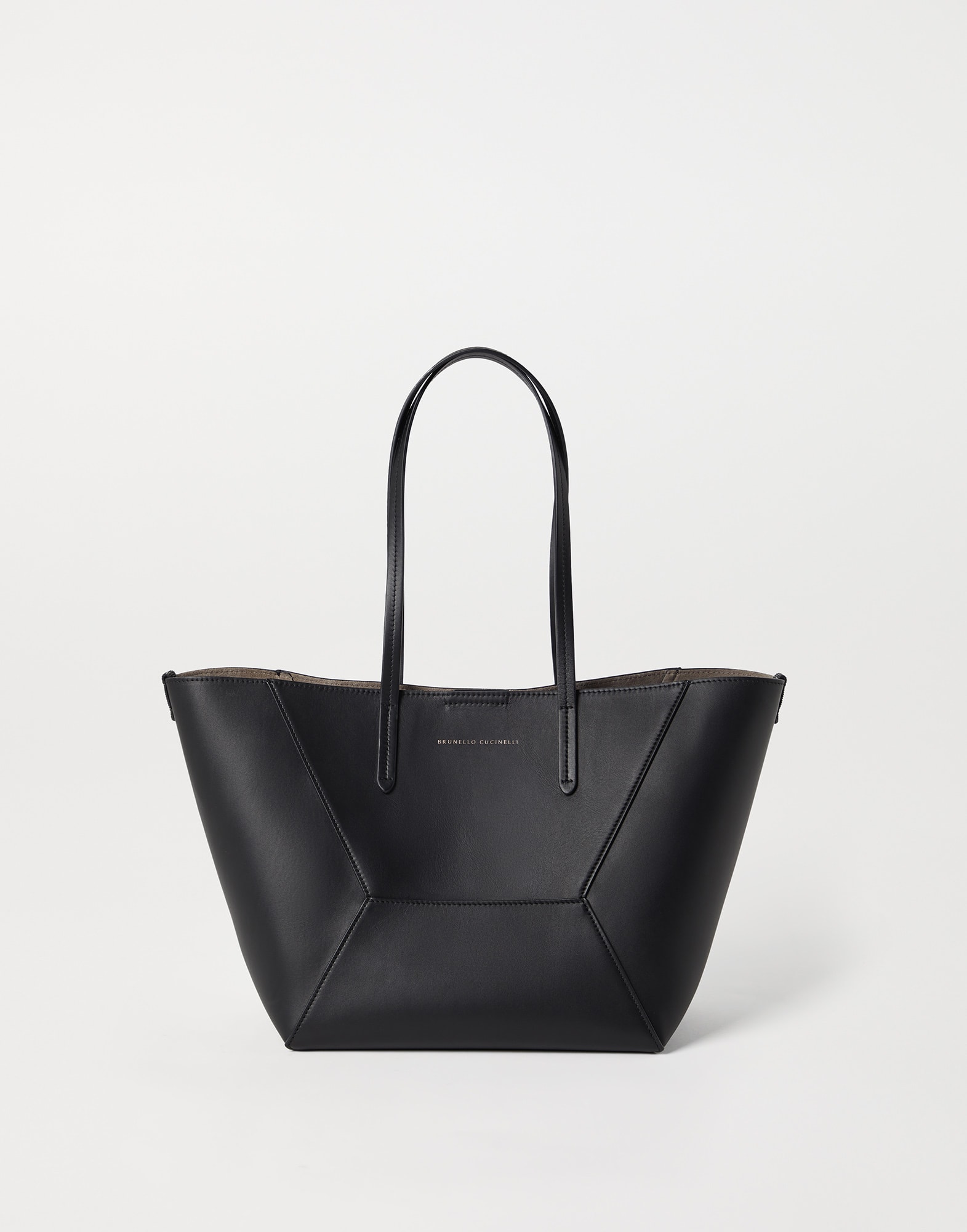 Shopper - Front view - View Full Screen